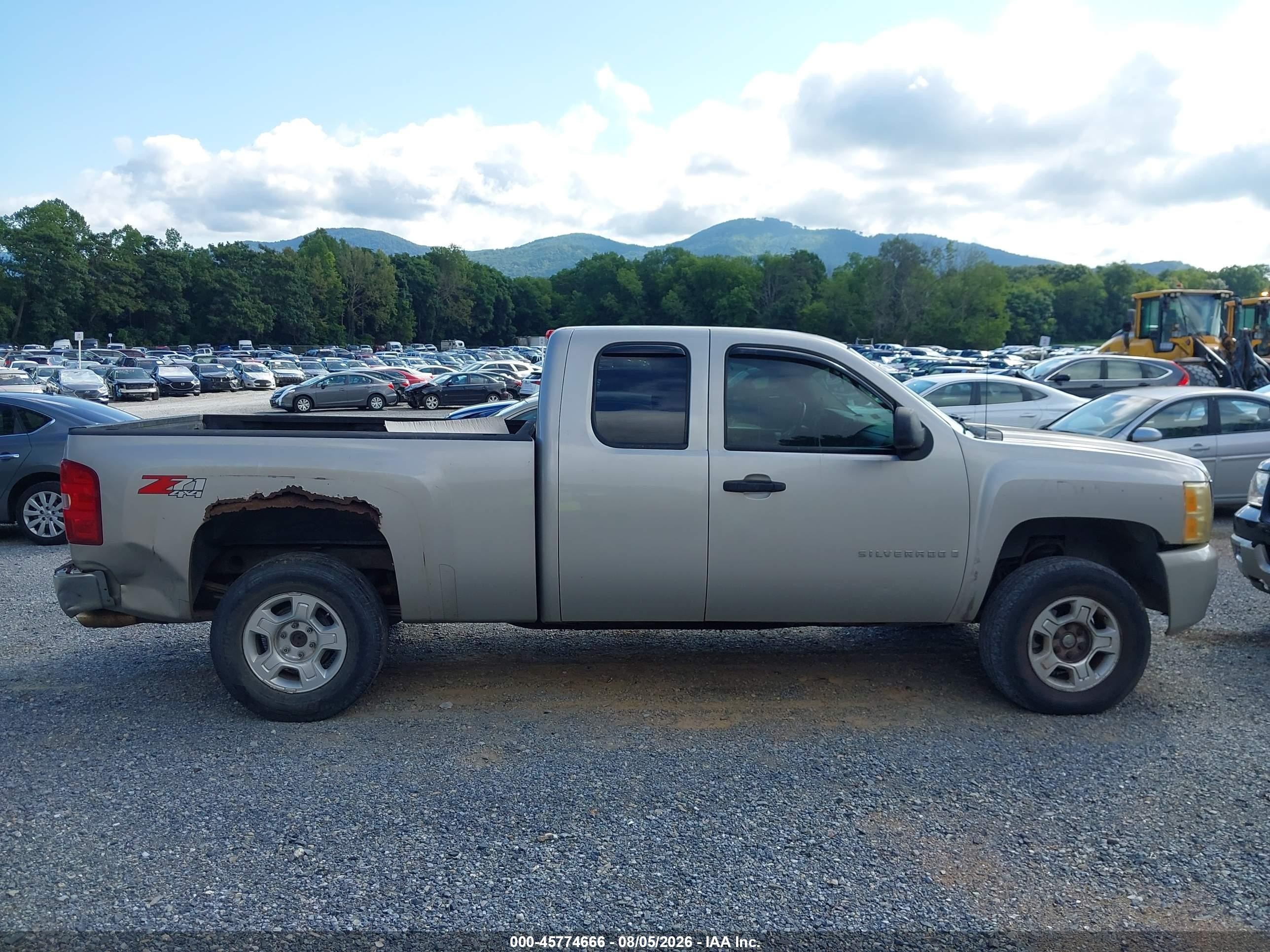 2007 Chevrolet Silverado 1500 Lt1 Серебряный vin: 2GCEK19J971613718