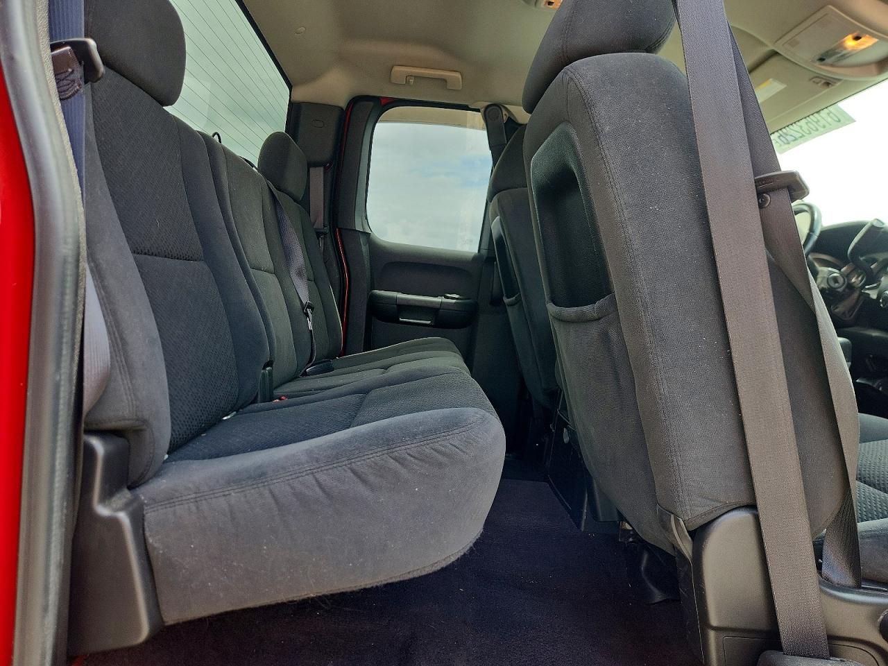 2008 Chevrolet Silverado K1500 Red vin: 2GCEK19JX81272623