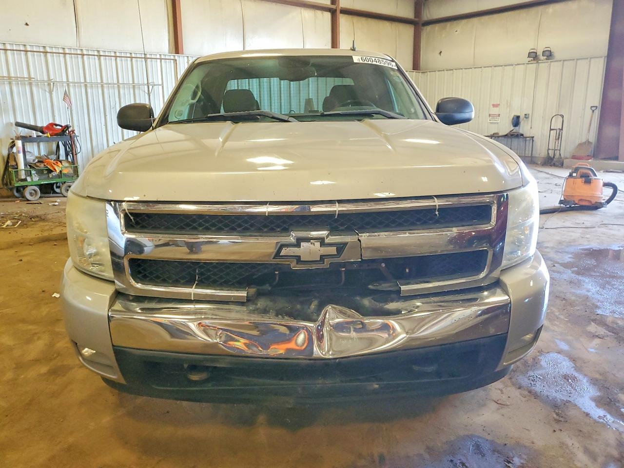 2008 Chevrolet Silverado K1500 Silver vin: 2GCEK19JX81303885