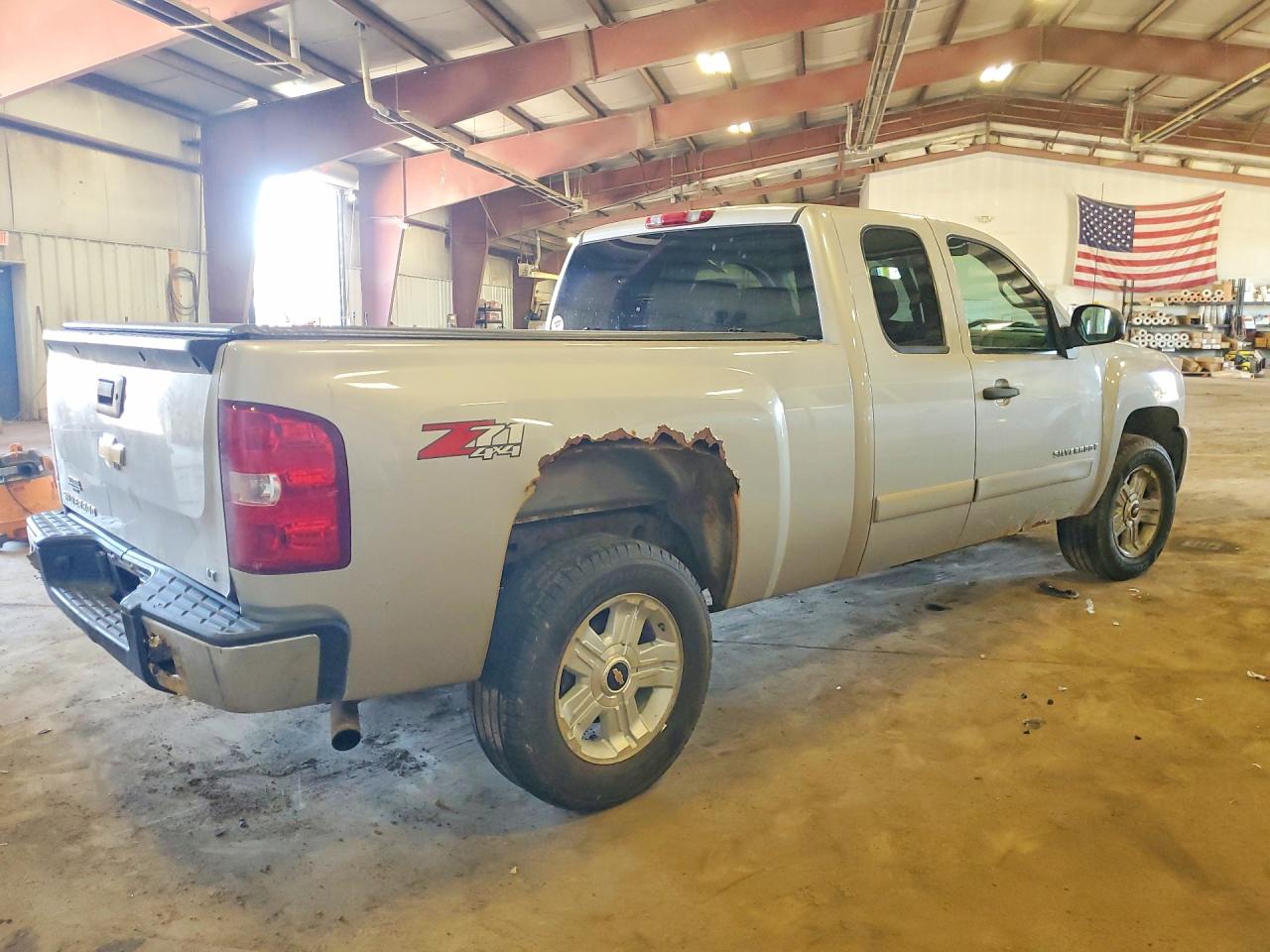 2008 Chevrolet Silverado K1500 Silver vin: 2GCEK19JX81303885