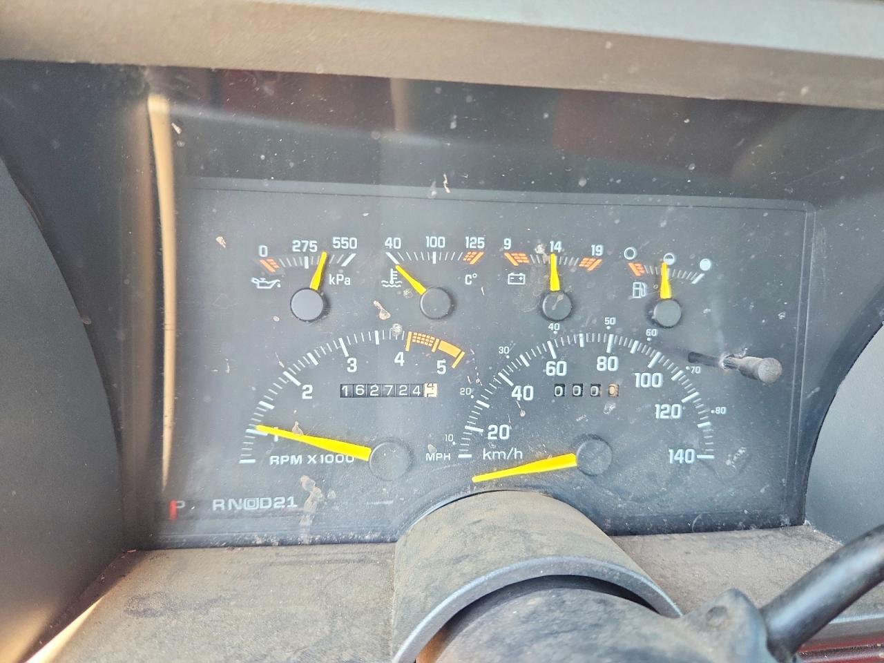 1993 Chevrolet Gmt-400 K1500 Two Tone vin: 2GCEK19K1P1271352