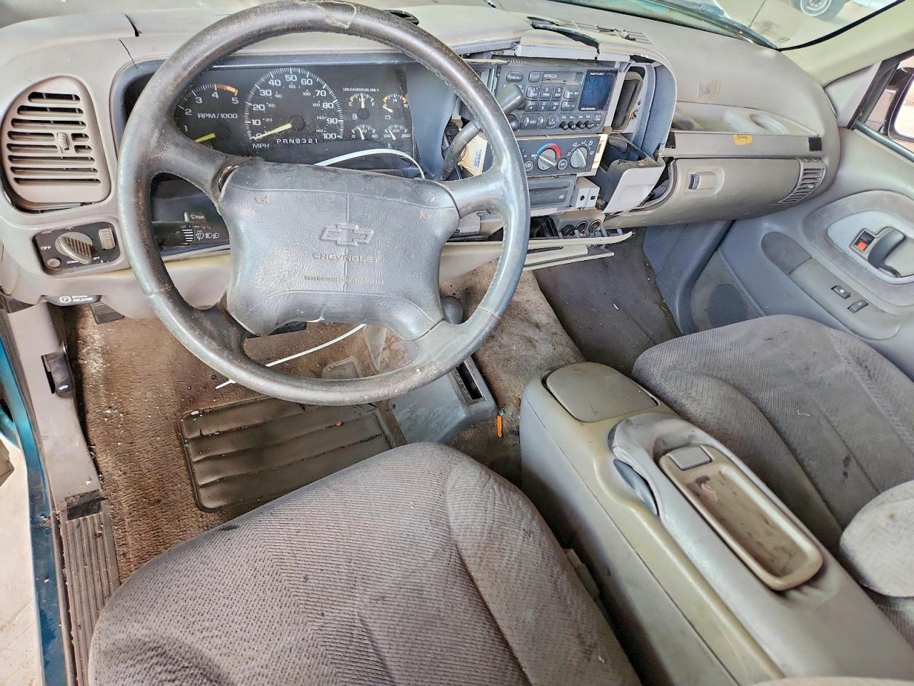 1995 Chevrolet Gmt-400 K1500 Green vin: 2GCEK19K3S1142974