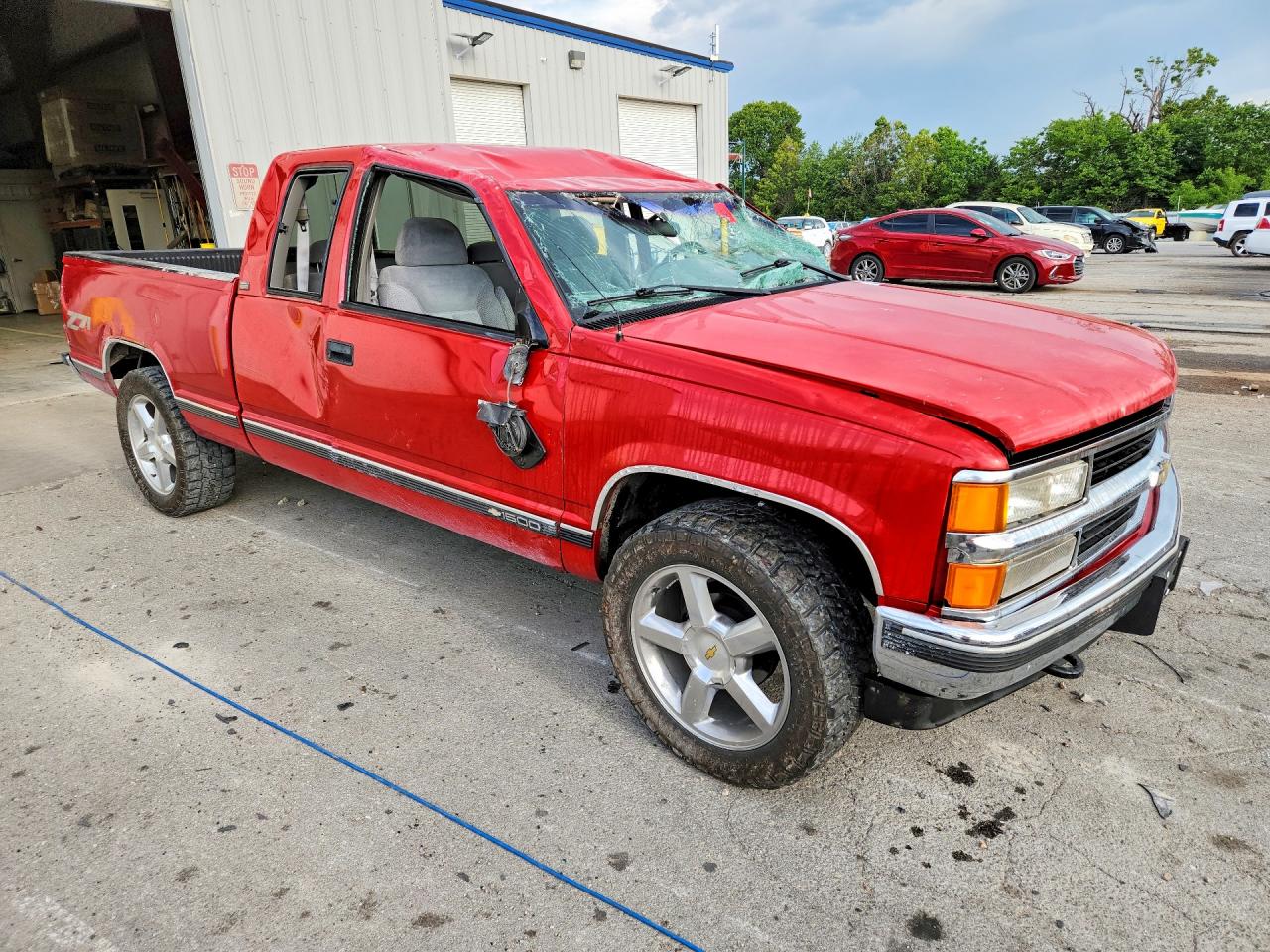 1995 Chevrolet Gmt-400 K1500 Red vin: 2GCEK19K5S1232577