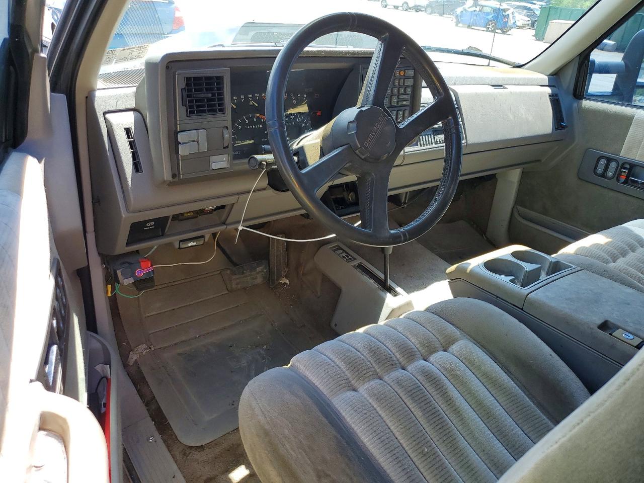 1992 Chevrolet Gmt-400 K1500 Gray vin: 2GCEK19K6N1251434