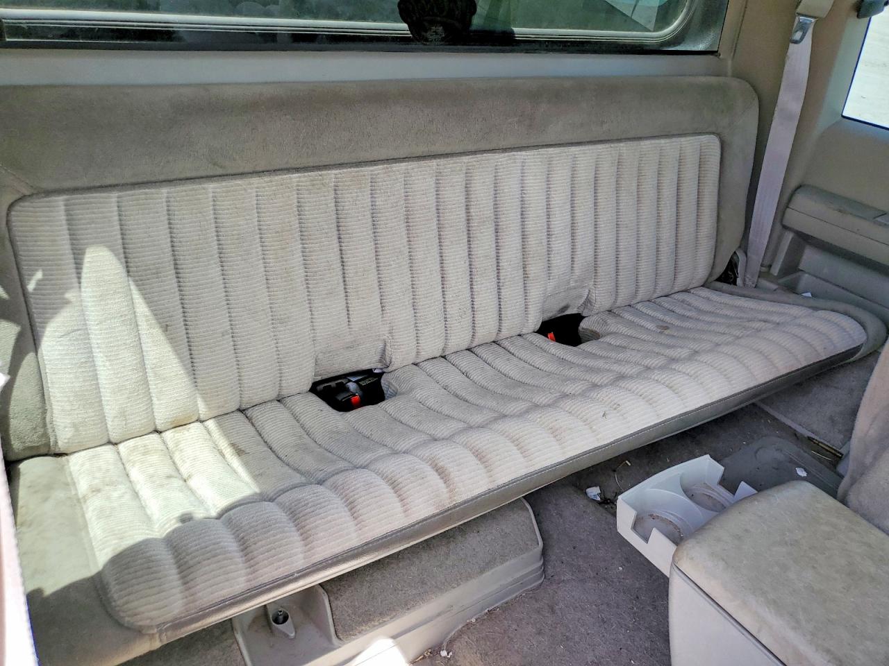 1992 Chevrolet Gmt-400 K1500 Gray vin: 2GCEK19K6N1251434