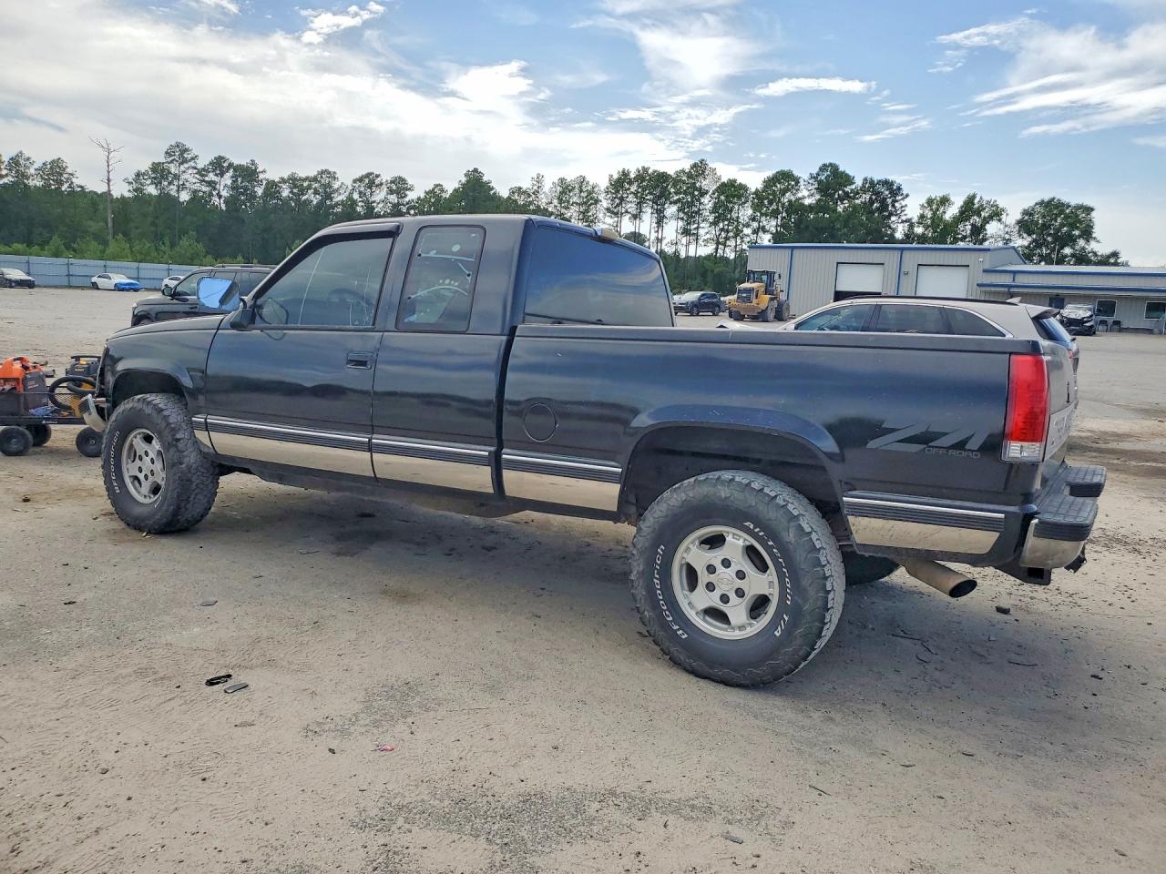 1990 Chevrolet Gmt-400 K1500 Black vin: 2GCEK19K7L1182248