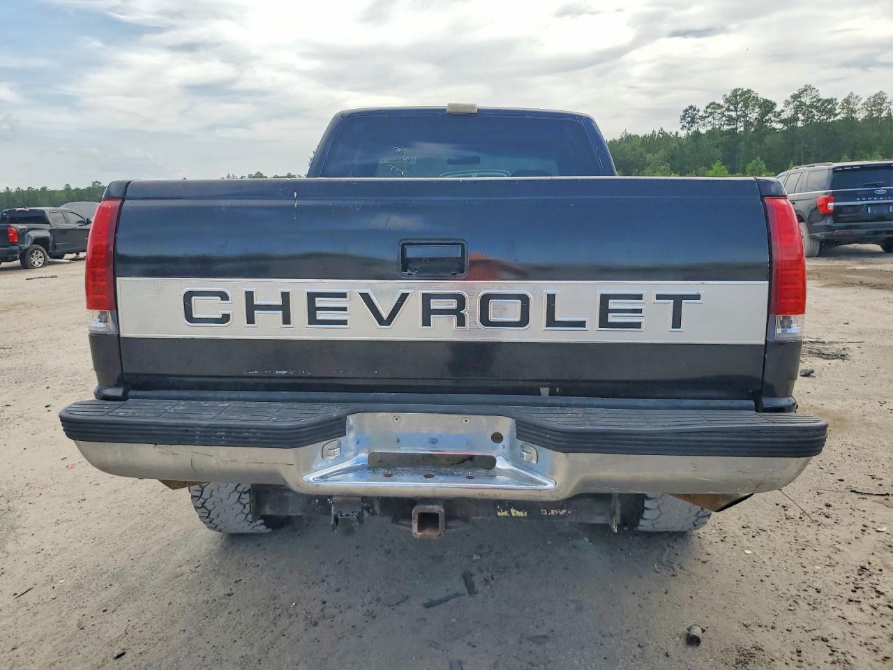 1990 Chevrolet Gmt-400 K1500 Black vin: 2GCEK19K7L1182248