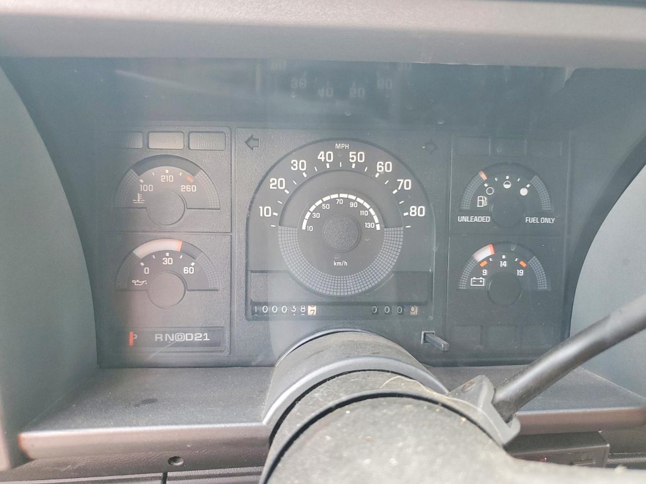 1991 Chevrolet Gmt-400 K1500 Двухцветный vin: 2GCEK19K7M1150420