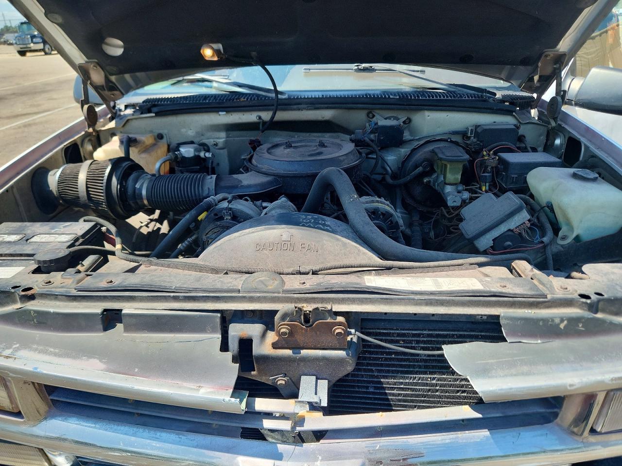 1995 Chevrolet Gmt-400 K1500 White vin: 2GCEK19K8S1262124
