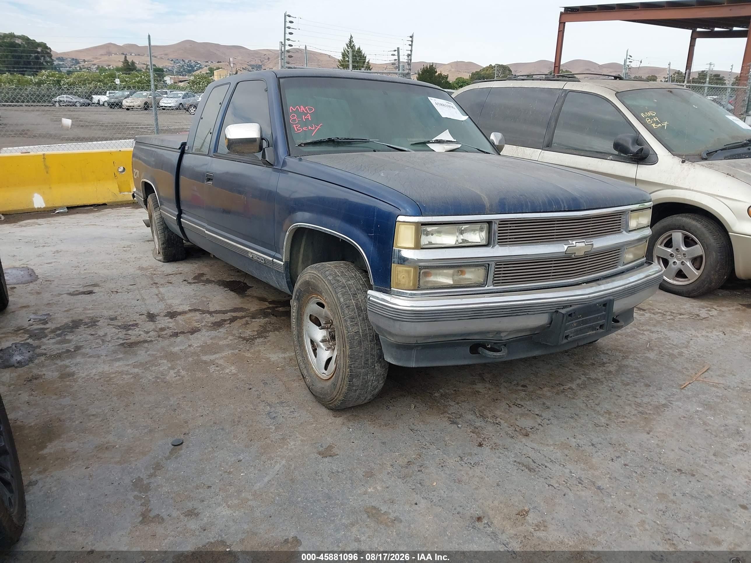 1994 Chevrolet Gmt-400 K1500 Dark Blue vin: 2GCEK19KXR1144893