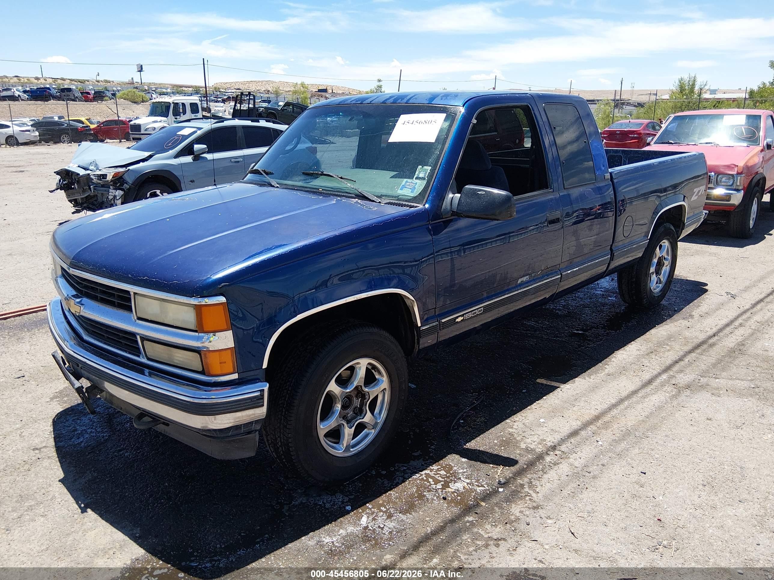 1995 Chevrolet Gmt-400 K1500 Blue vin: 2GCEK19KXS1150702