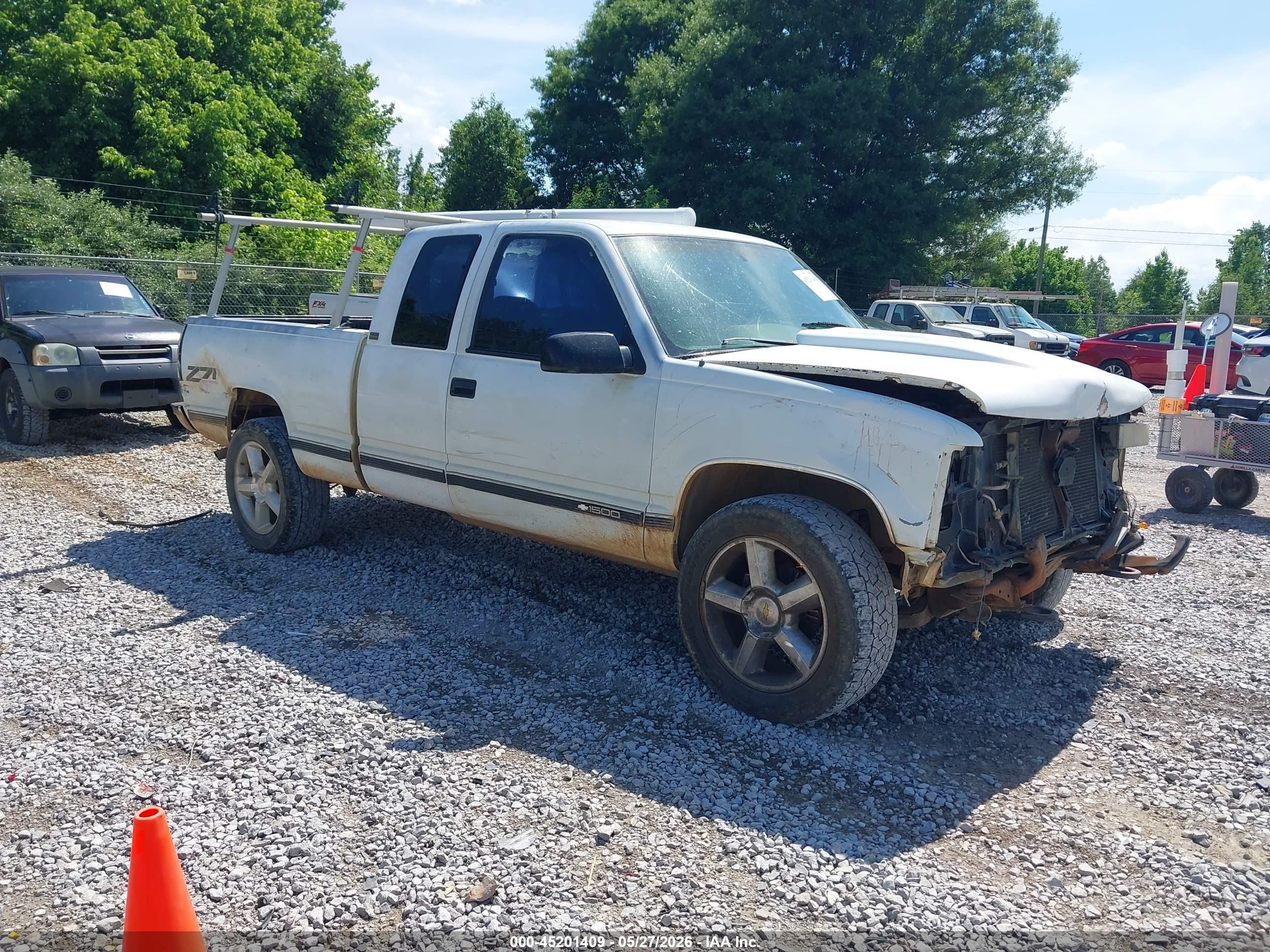 1995 Chevrolet Gmt-400 K1500 White vin: 2GCEK19KXS1193856