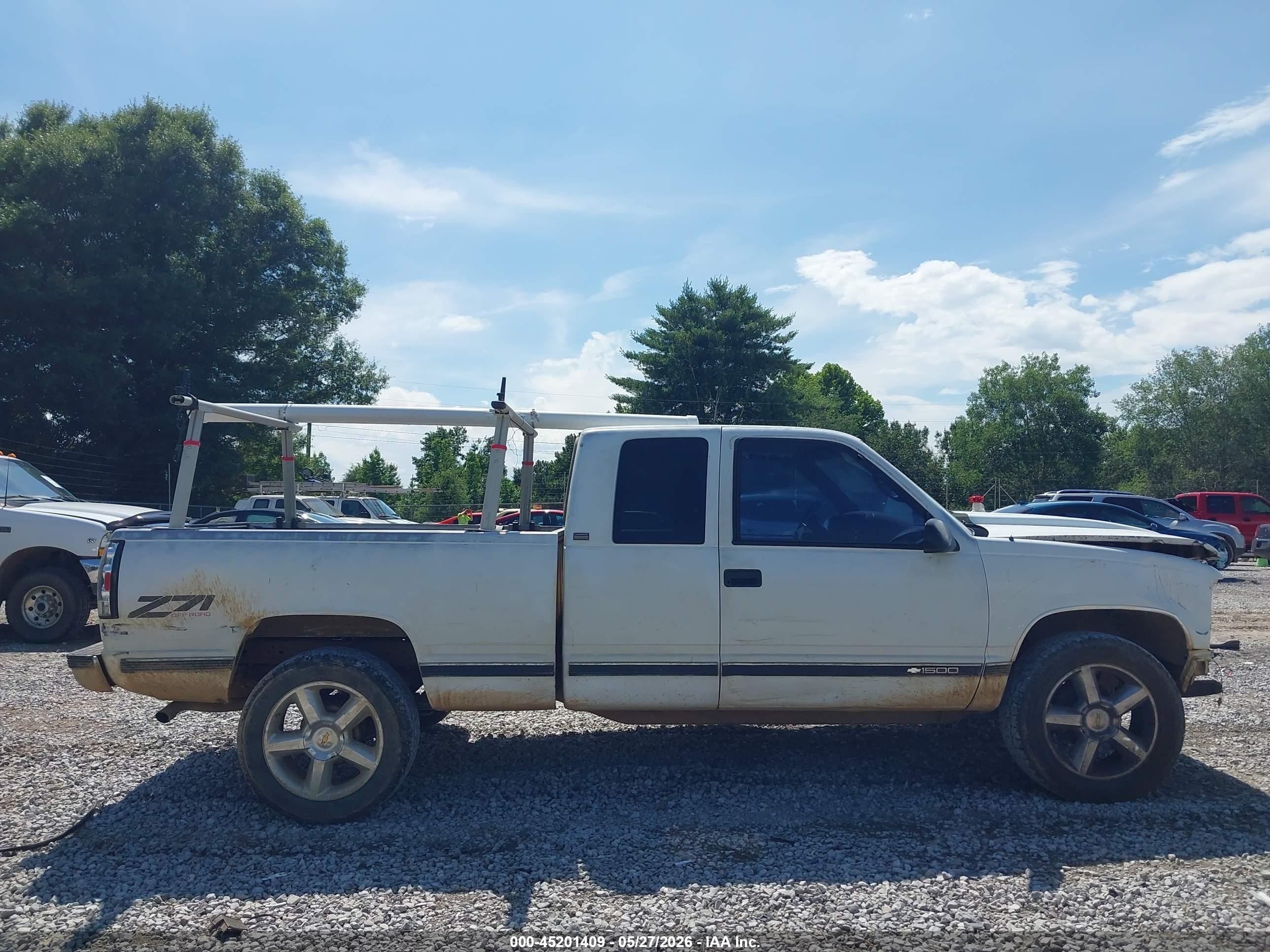 1995 Chevrolet Gmt-400 K1500 White vin: 2GCEK19KXS1193856