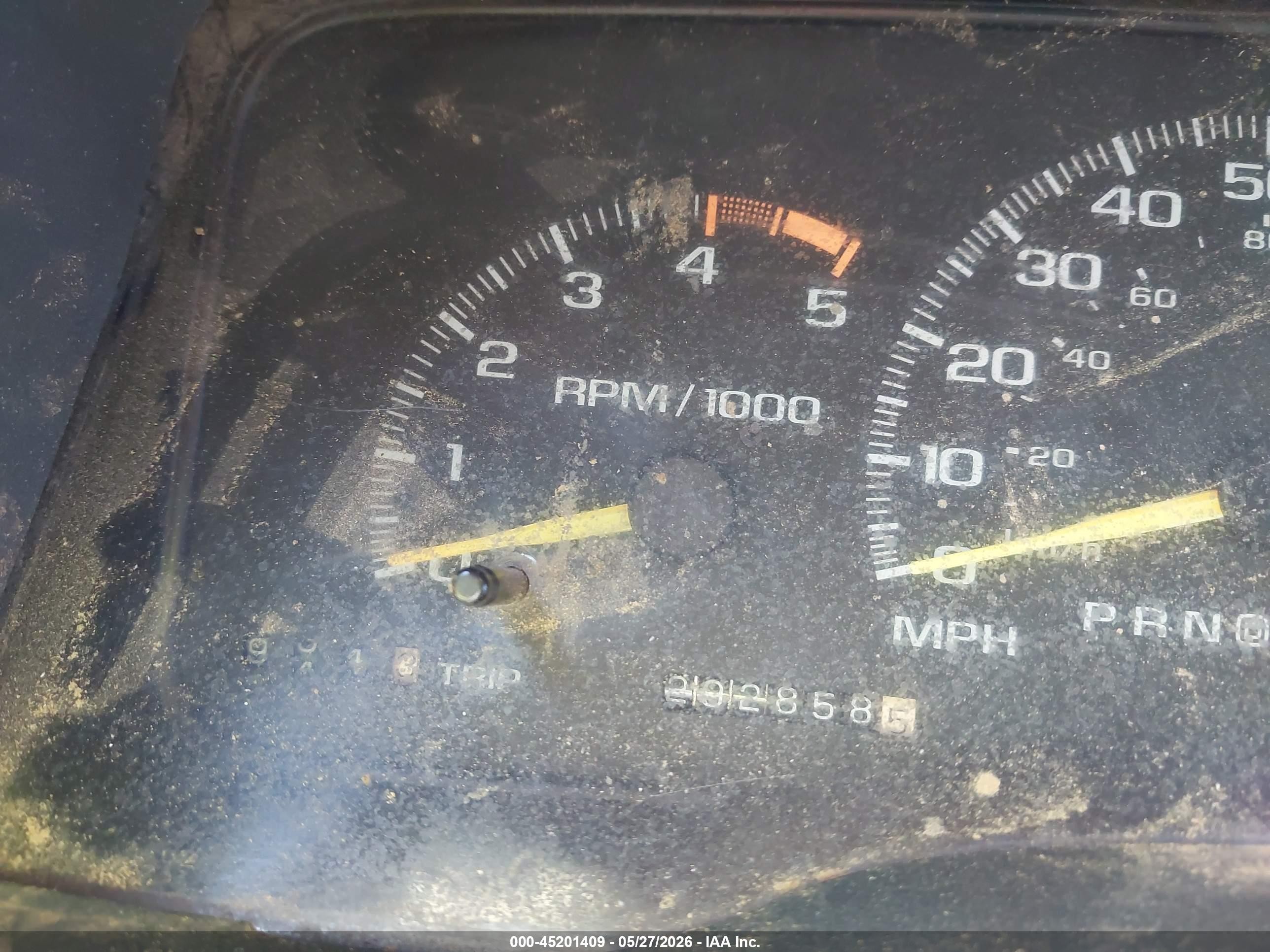 1995 Chevrolet Gmt-400 K1500 White vin: 2GCEK19KXS1193856