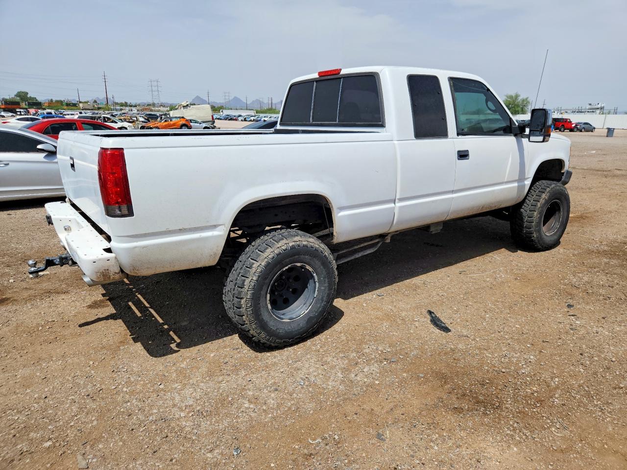 1995 Chevrolet Gmt-400 K1500 White vin: 2GCEK19KXS1269012
