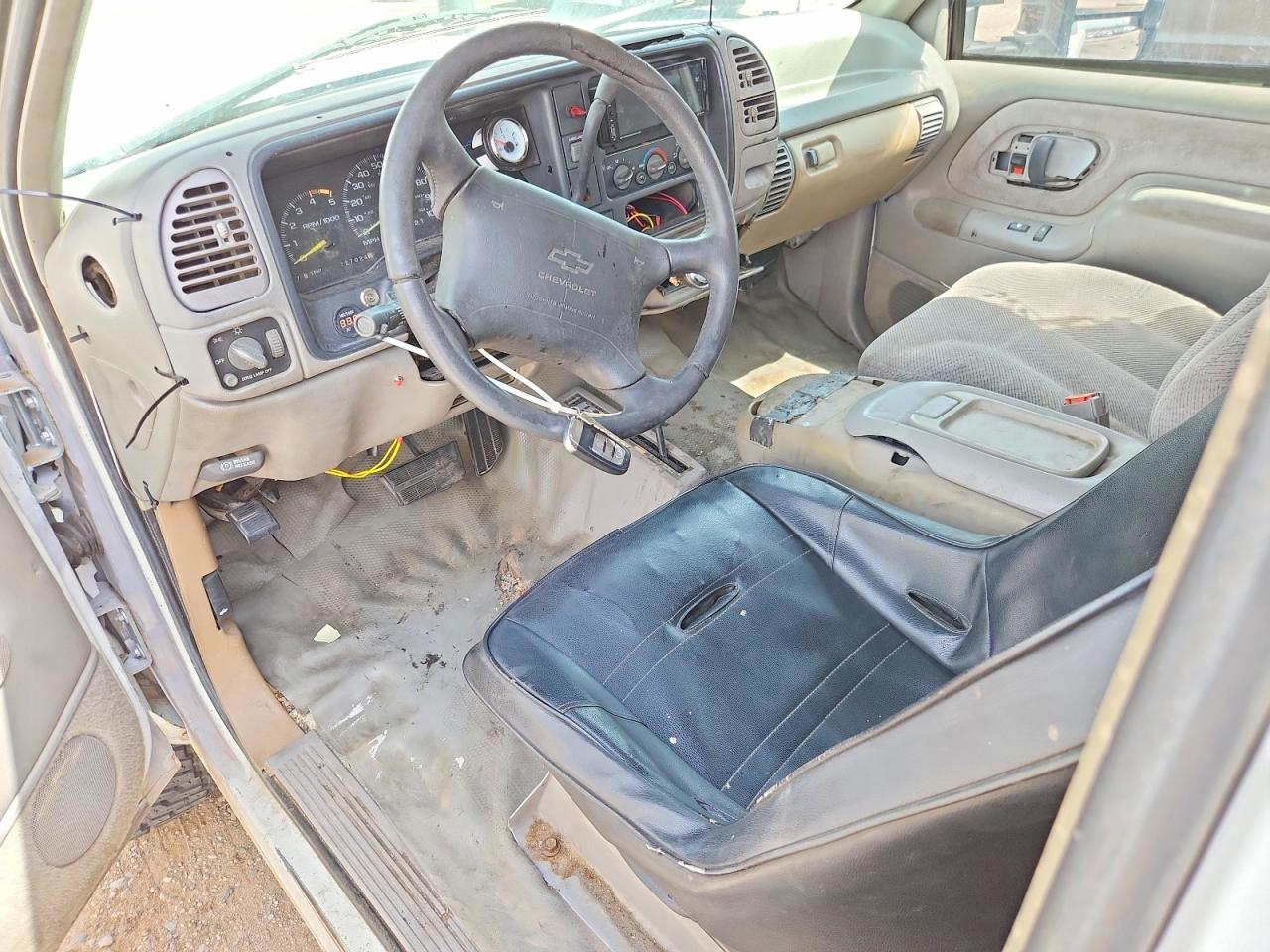 1995 Chevrolet Gmt-400 K1500 White vin: 2GCEK19KXS1269012
