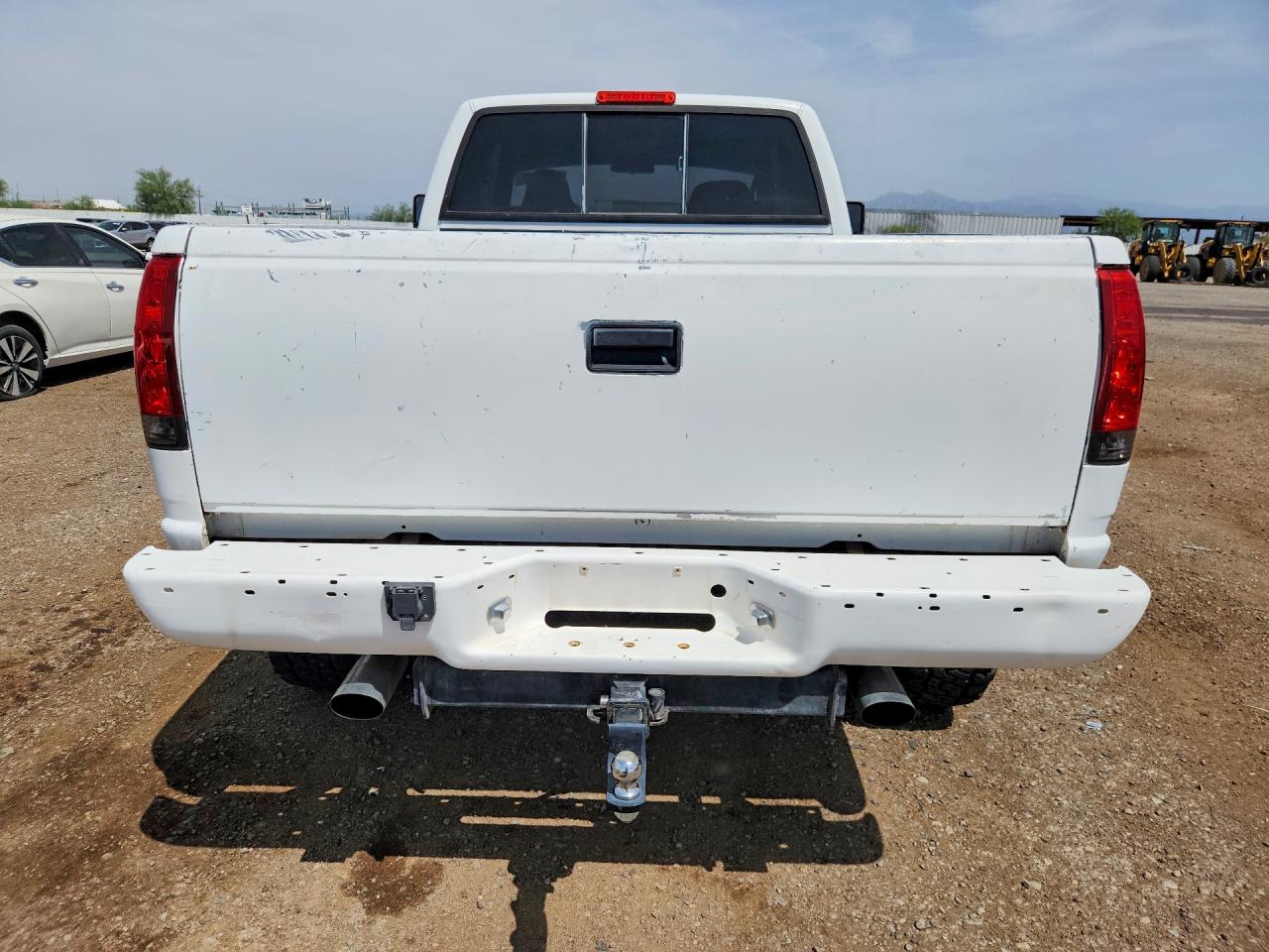 1995 Chevrolet Gmt-400 K1500 White vin: 2GCEK19KXS1269012