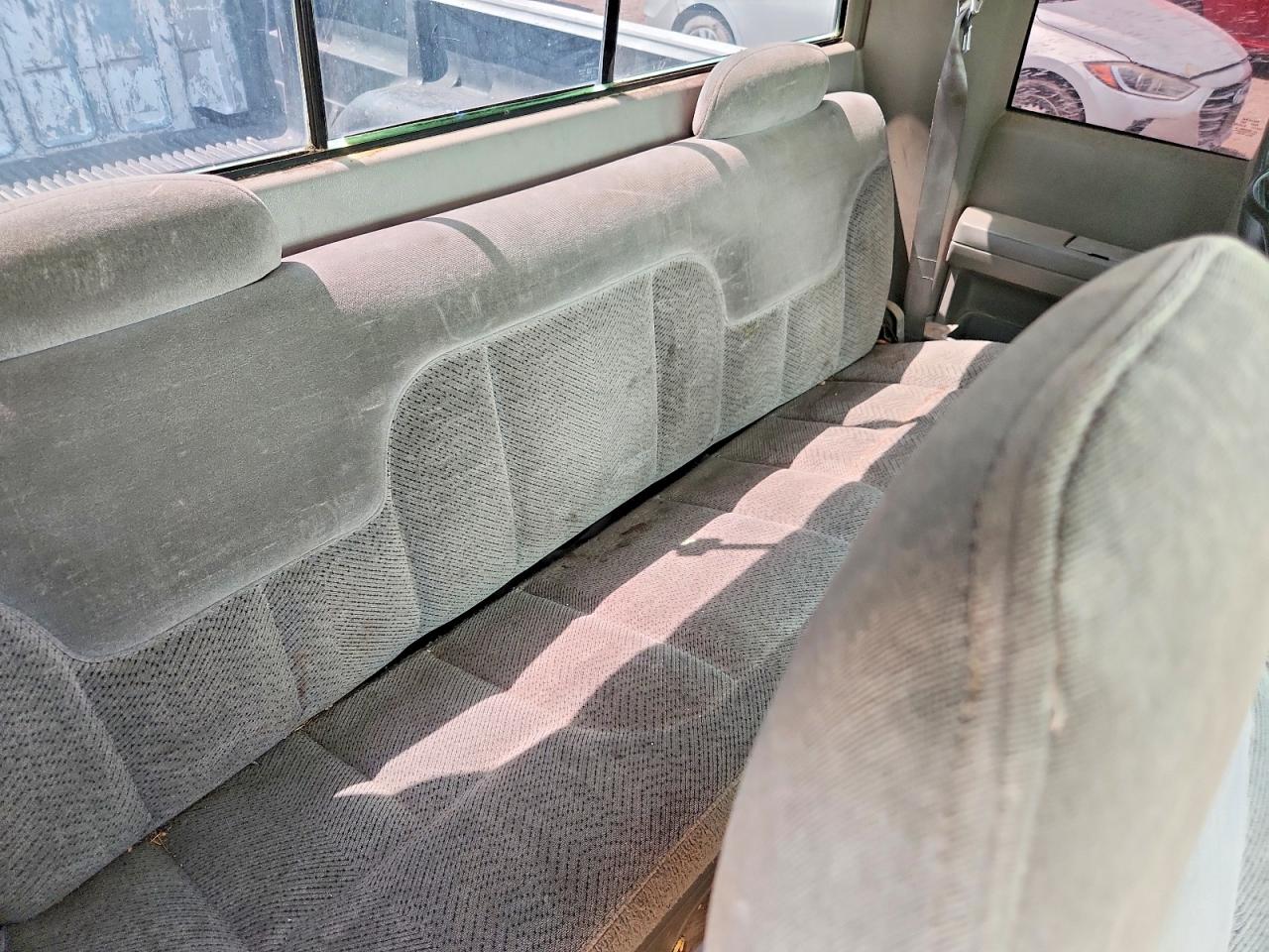 1995 Chevrolet Gmt-400 K1500 White vin: 2GCEK19KXS1269012