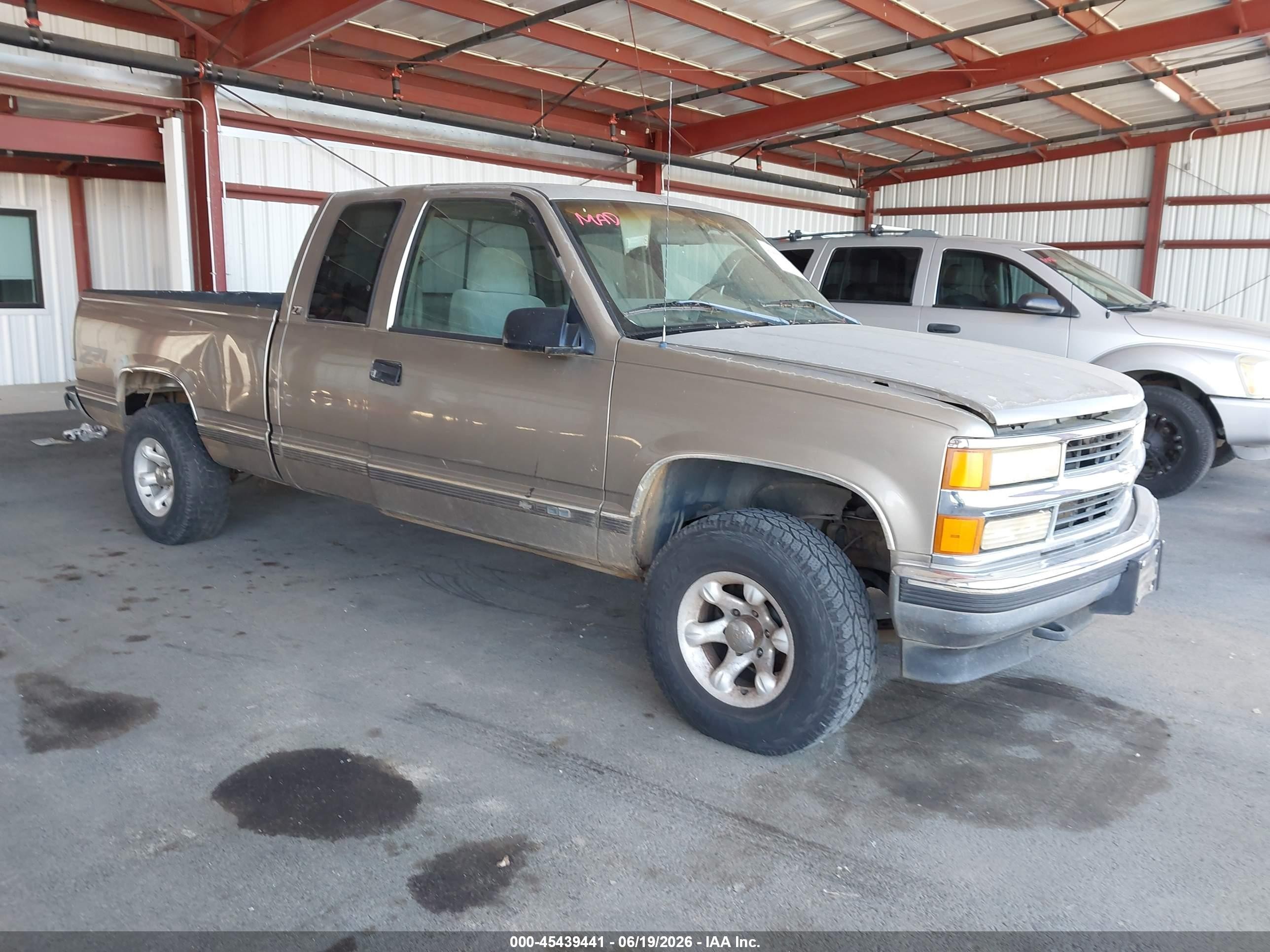 1998 Chevrolet C/k 1500 Fleetside Gold vin: 2GCEK19M6W1125559