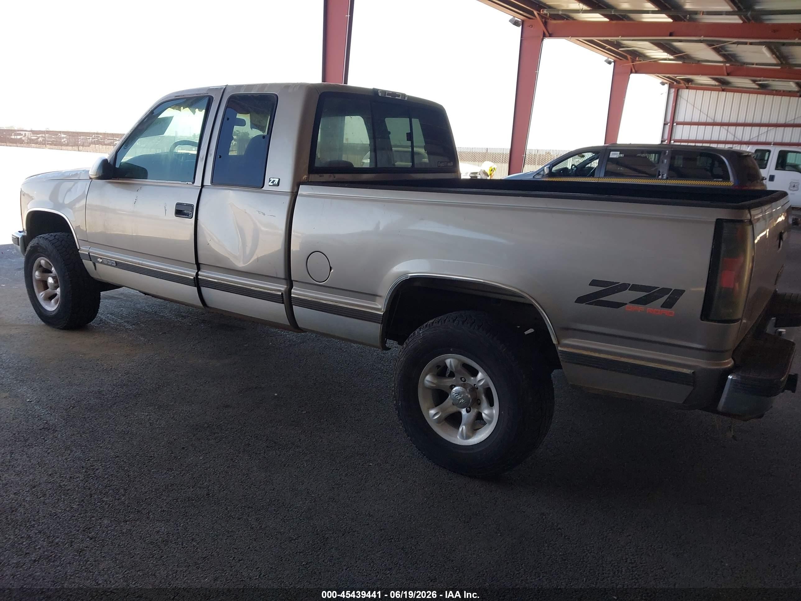 1998 Chevrolet C/k 1500 Fleetside Gold vin: 2GCEK19M6W1125559