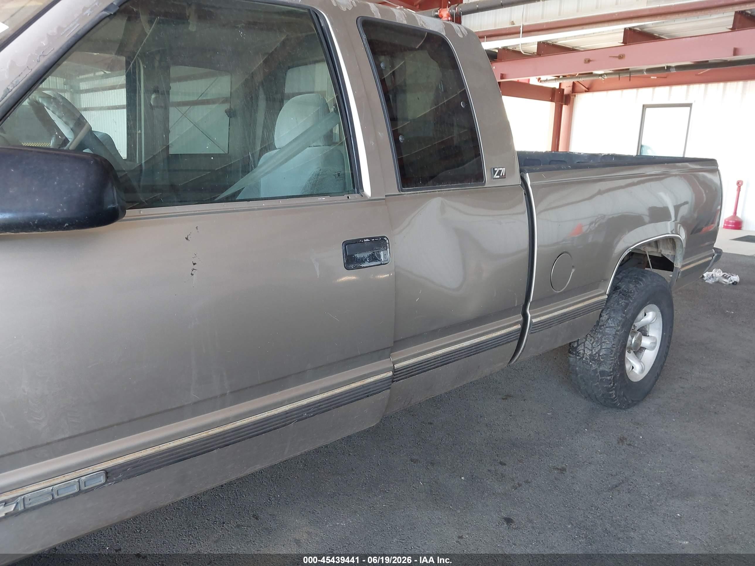 1998 Chevrolet C/k 1500 Fleetside Gold vin: 2GCEK19M6W1125559