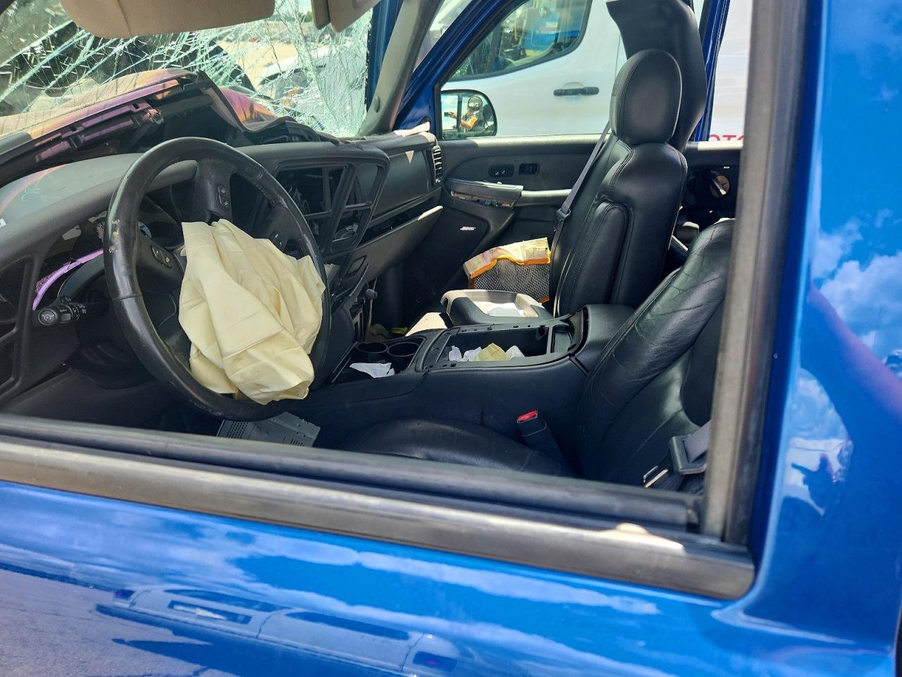 2003 Chevrolet Silverado K1500 Blue vin: 2GCEK19N131401165
