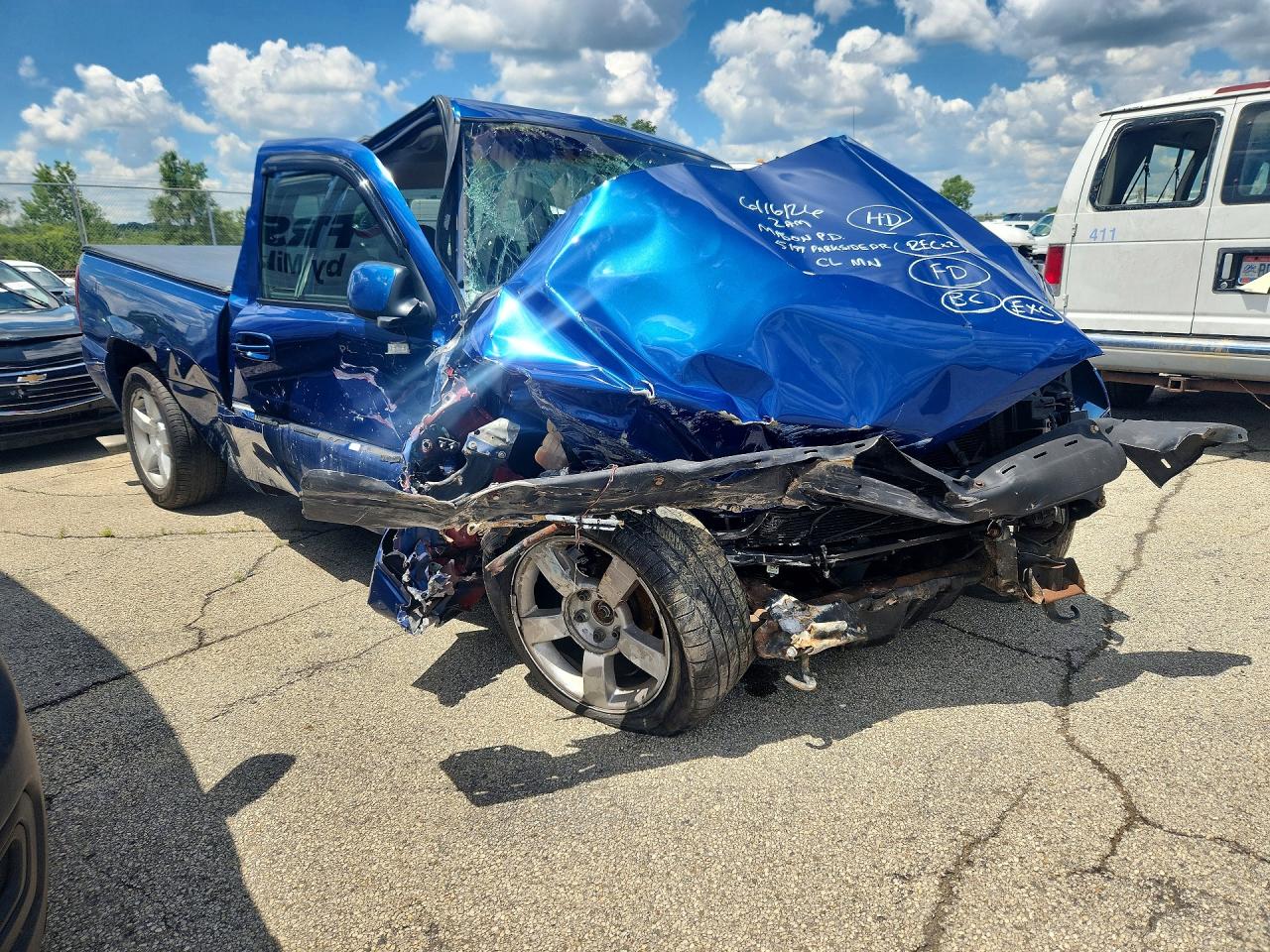 2003 Chevrolet Silverado K1500 Blue vin: 2GCEK19N131401165