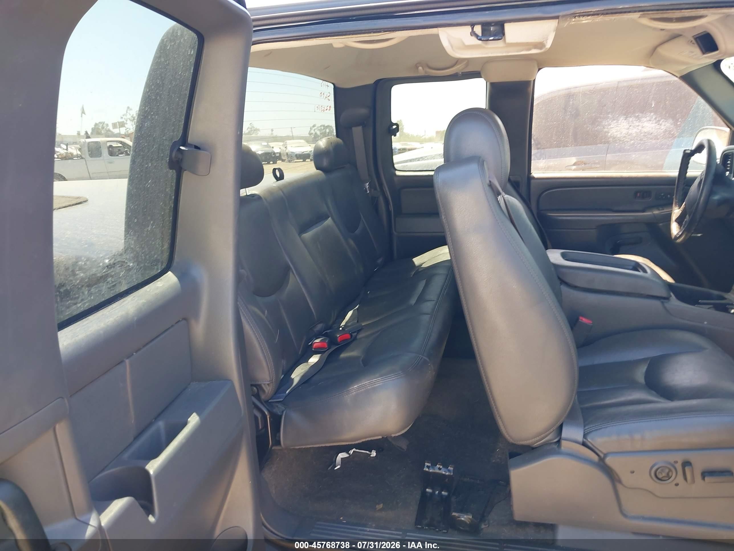 2005 Chevrolet Silverado 1500 Ss Черный vin: 2GCEK19N151361396