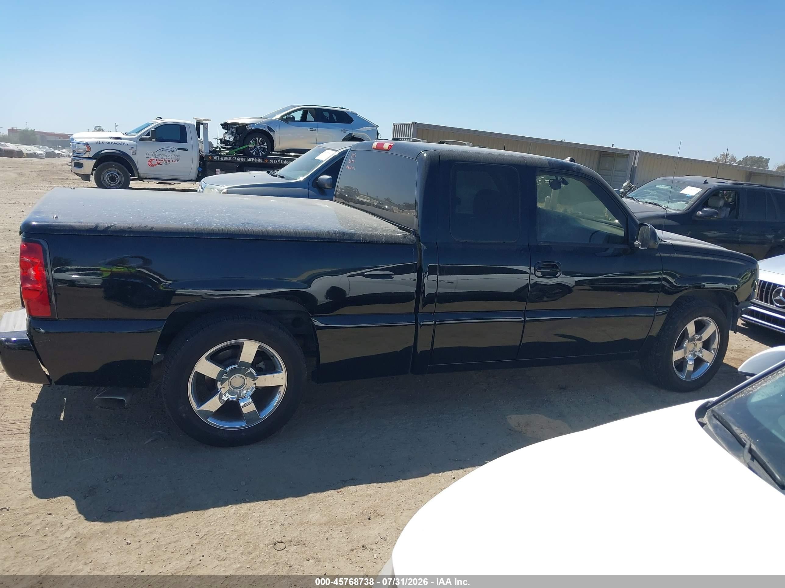 2005 Chevrolet Silverado 1500 Ss Черный vin: 2GCEK19N151361396