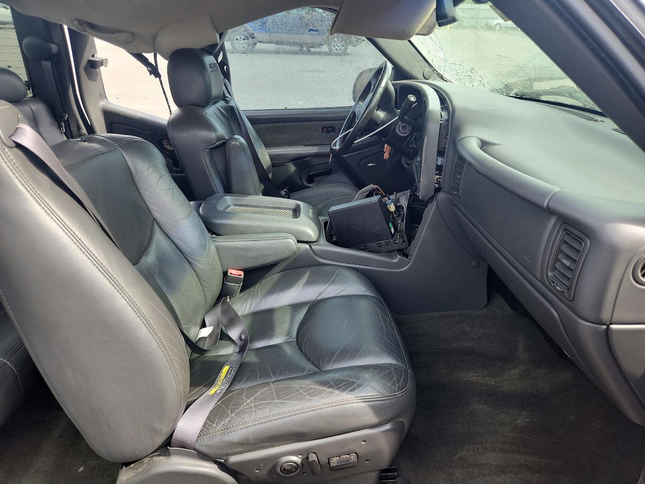 2003 Chevrolet Silverado K1500 Black vin: 2GCEK19N331302380