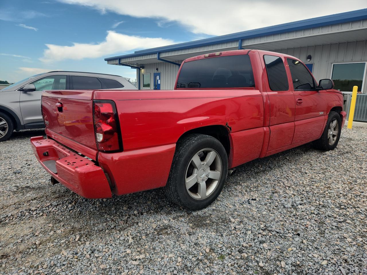 2003 Chevrolet Silverado K1500 Red vin: 2GCEK19N431304395