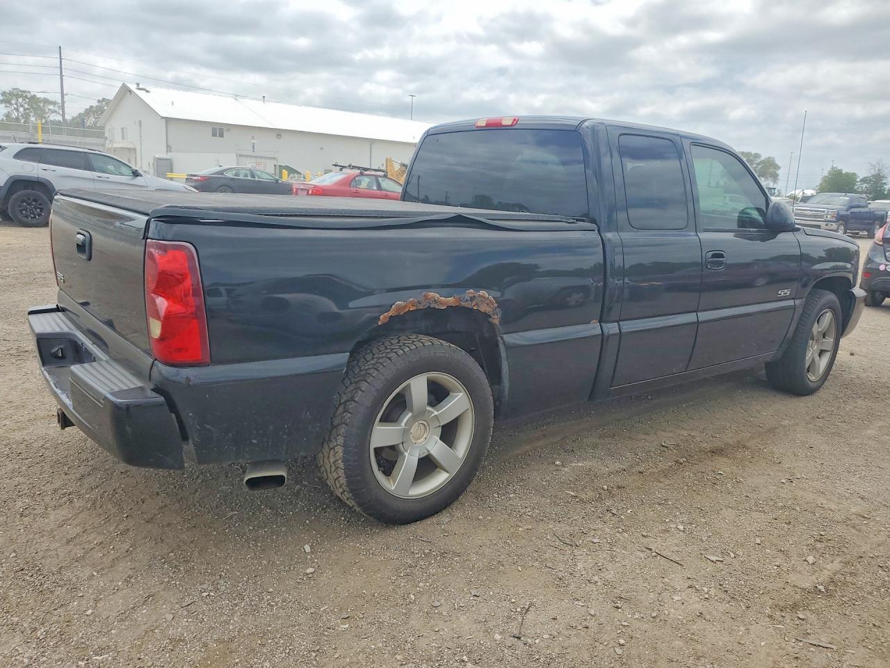 2003 Chevrolet Silverado K1500 Black vin: 2GCEK19N431404321