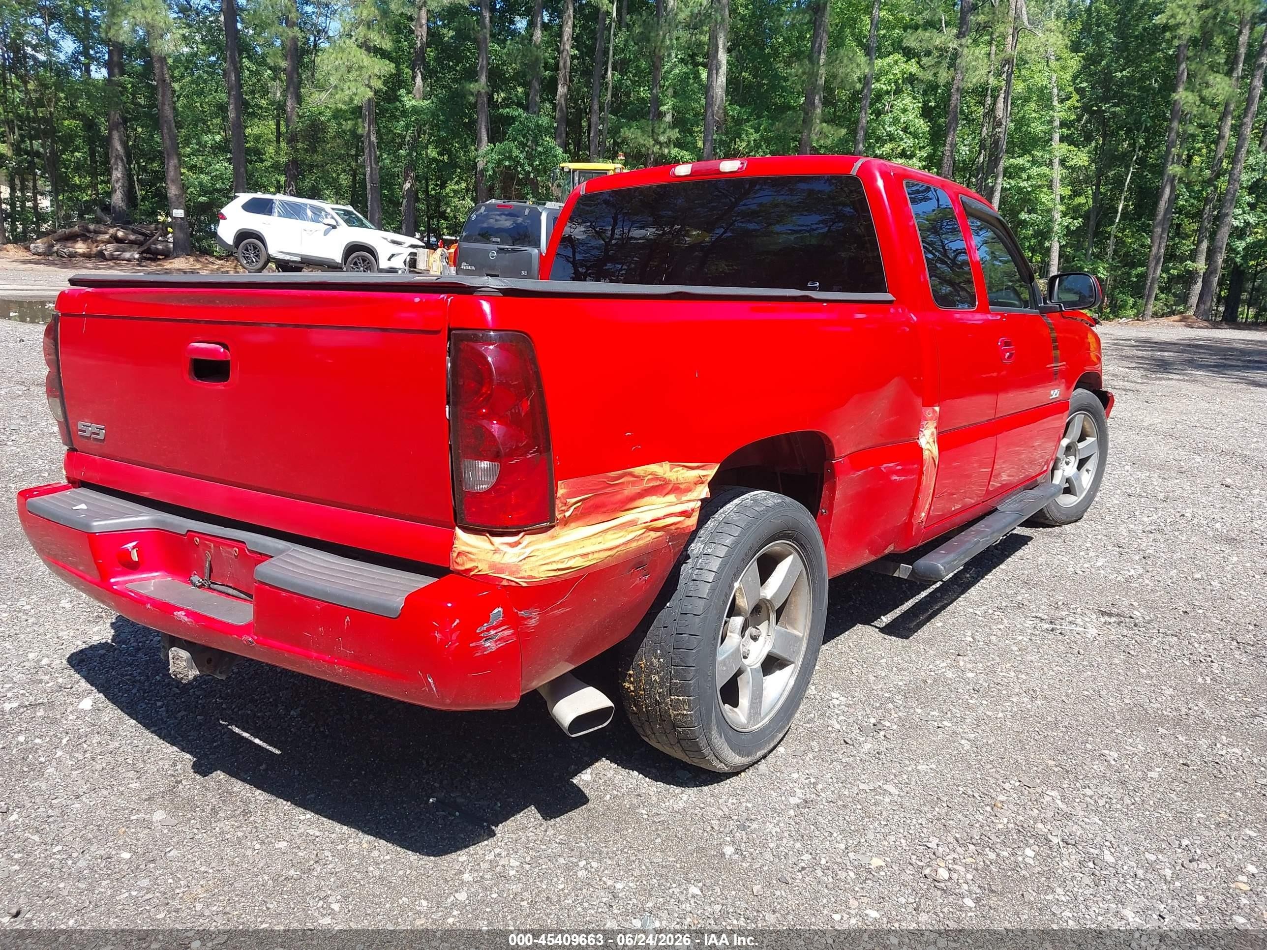 2004 Chevrolet Silverado 1500 Ss Red vin: 2GCEK19N641189817