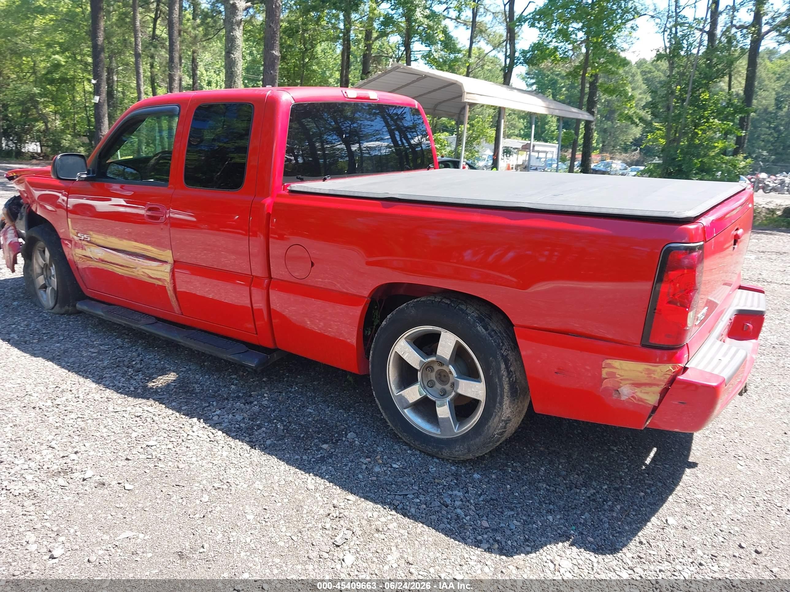 2004 Chevrolet Silverado 1500 Ss Red vin: 2GCEK19N641189817