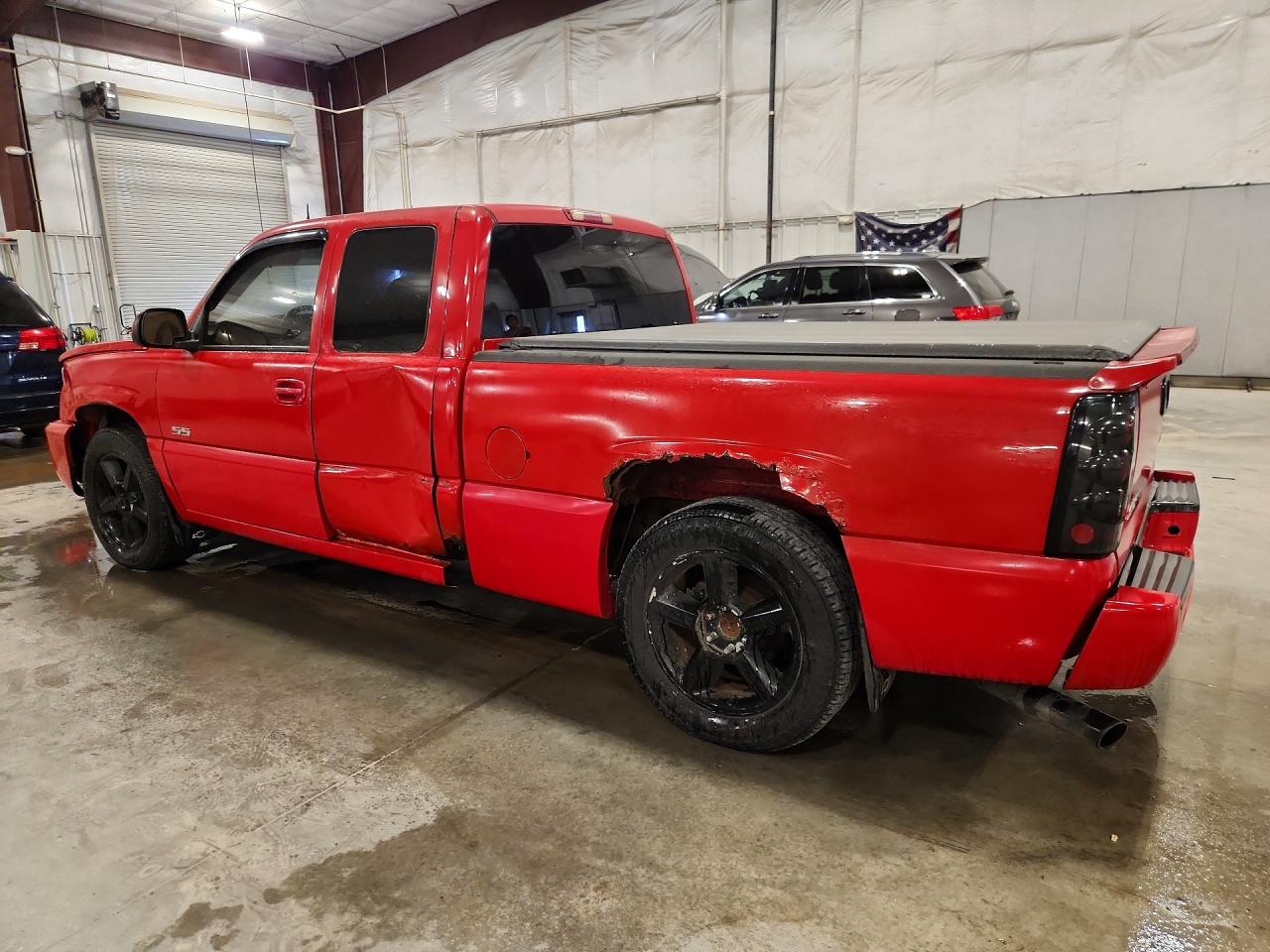 2003 Chevrolet Silverado K1500 Red vin: 2GCEK19N831373655
