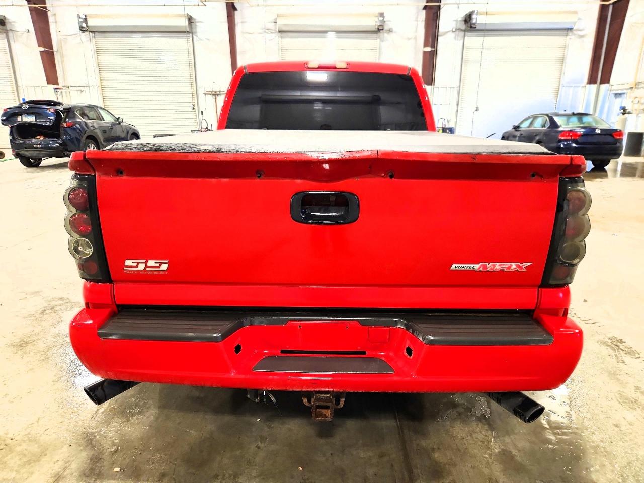 2003 Chevrolet Silverado K1500 Red vin: 2GCEK19N831373655
