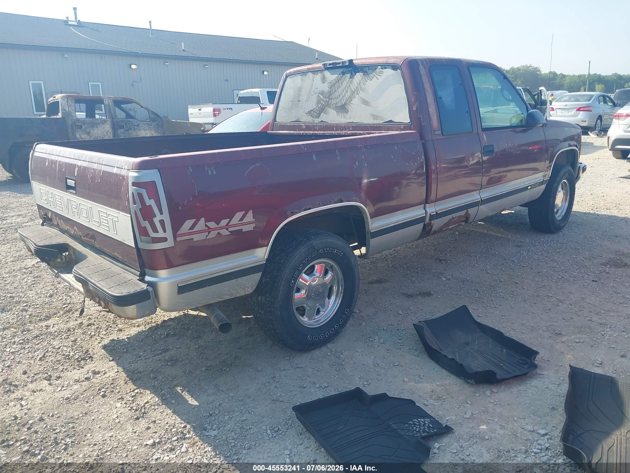 1996 Chevrolet Gmt-400 K1500 Maroon vin: 2GCEK19R0T1240584