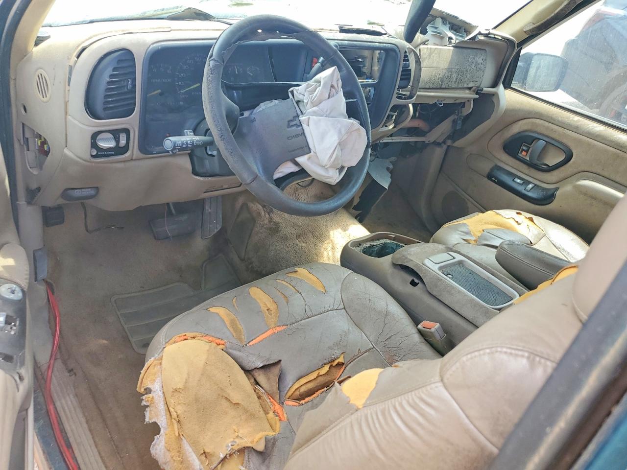 1997 Chevrolet Gmt-400 K1500 Two Tone vin: 2GCEK19R0V1207684