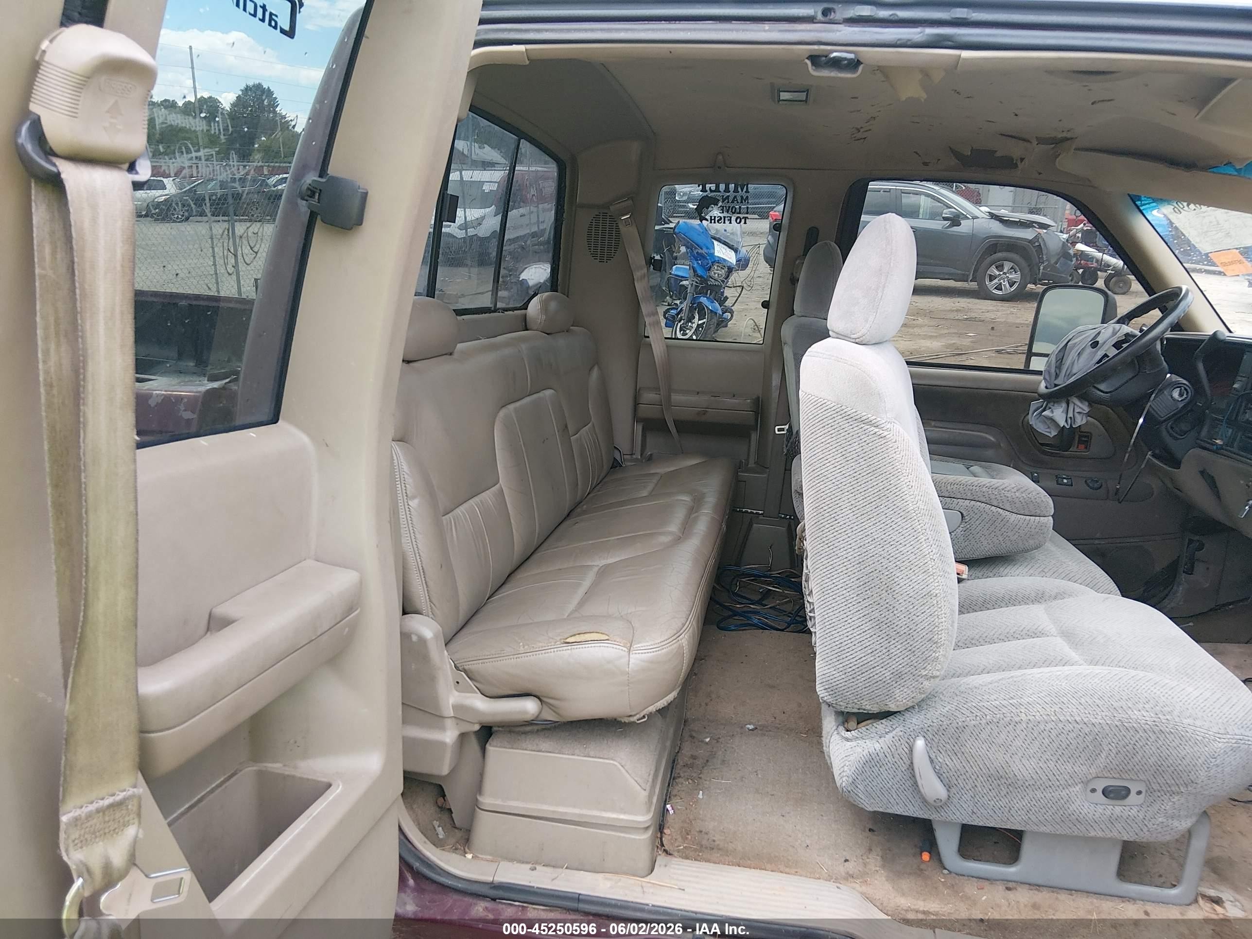 1996 Chevrolet Gmt-400 K1500 Maroon vin: 2GCEK19R1T1216875
