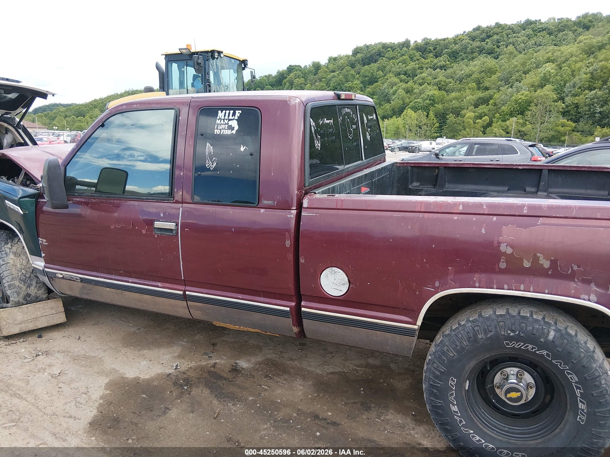 1996 Chevrolet Gmt-400 K1500 Maroon vin: 2GCEK19R1T1216875