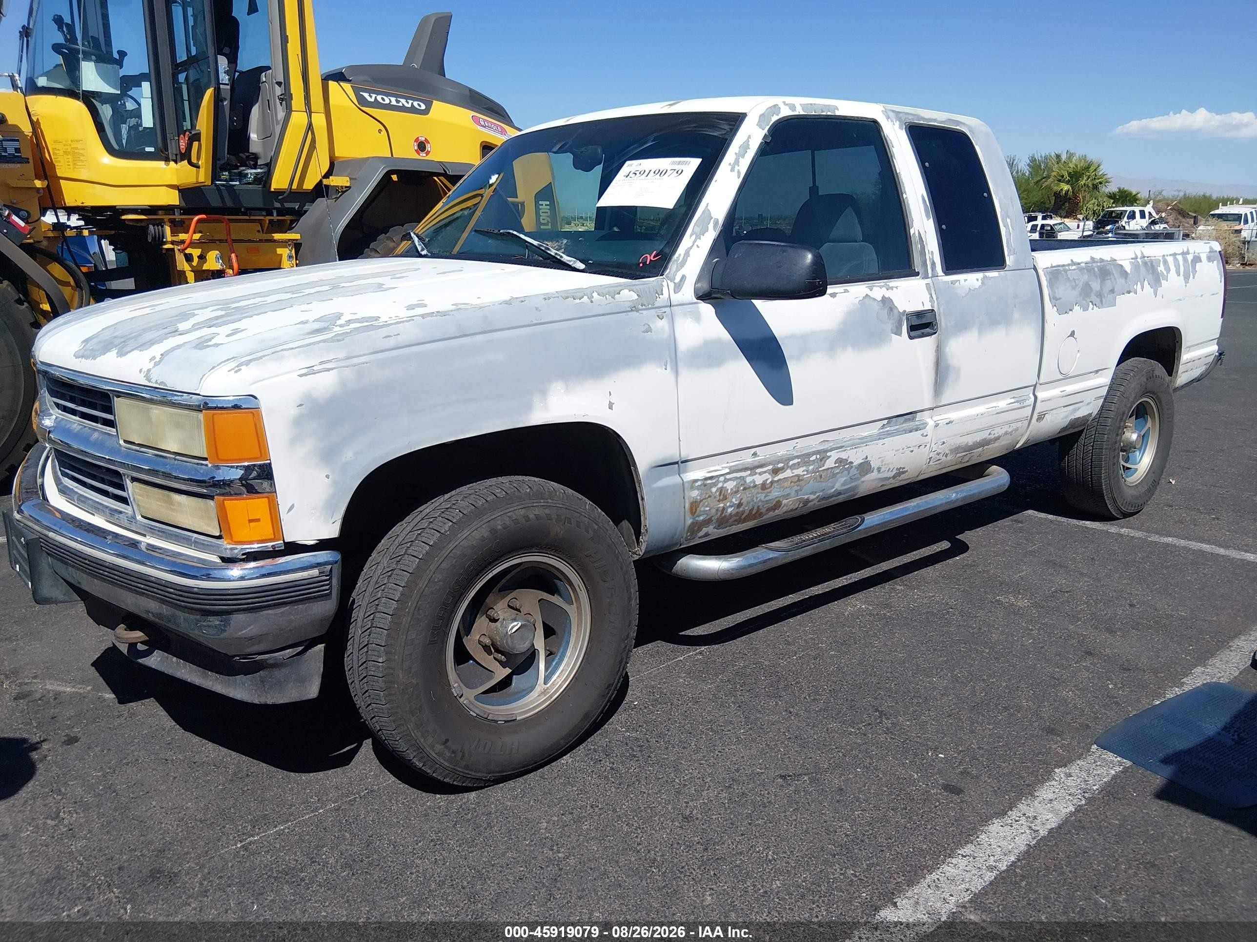1997 Chevrolet K1500 Fleetside White vin: 2GCEK19R1V1129898