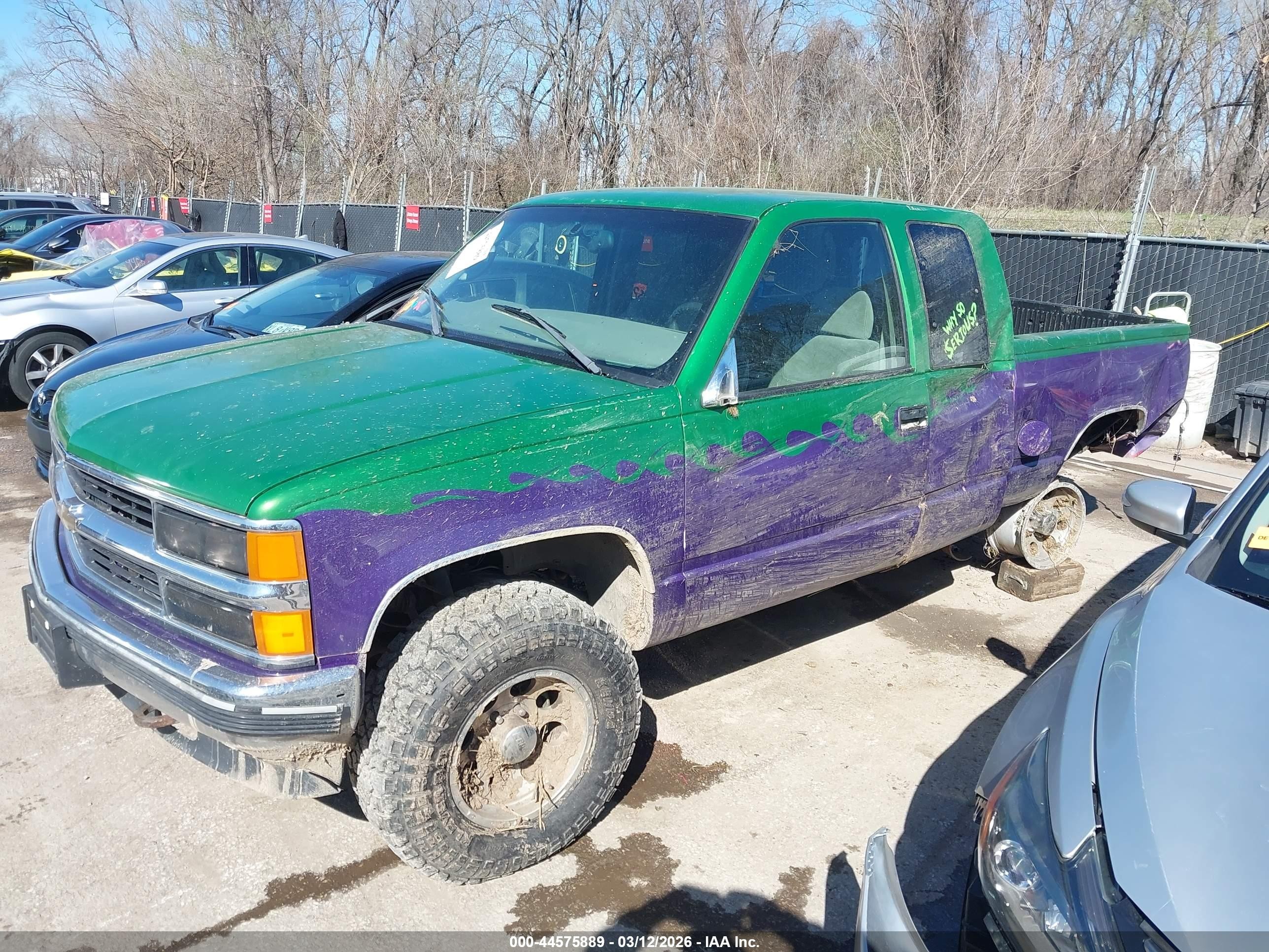 1997 Chevrolet K1500 Fleetside Green vin: 2GCEK19R1V1242525