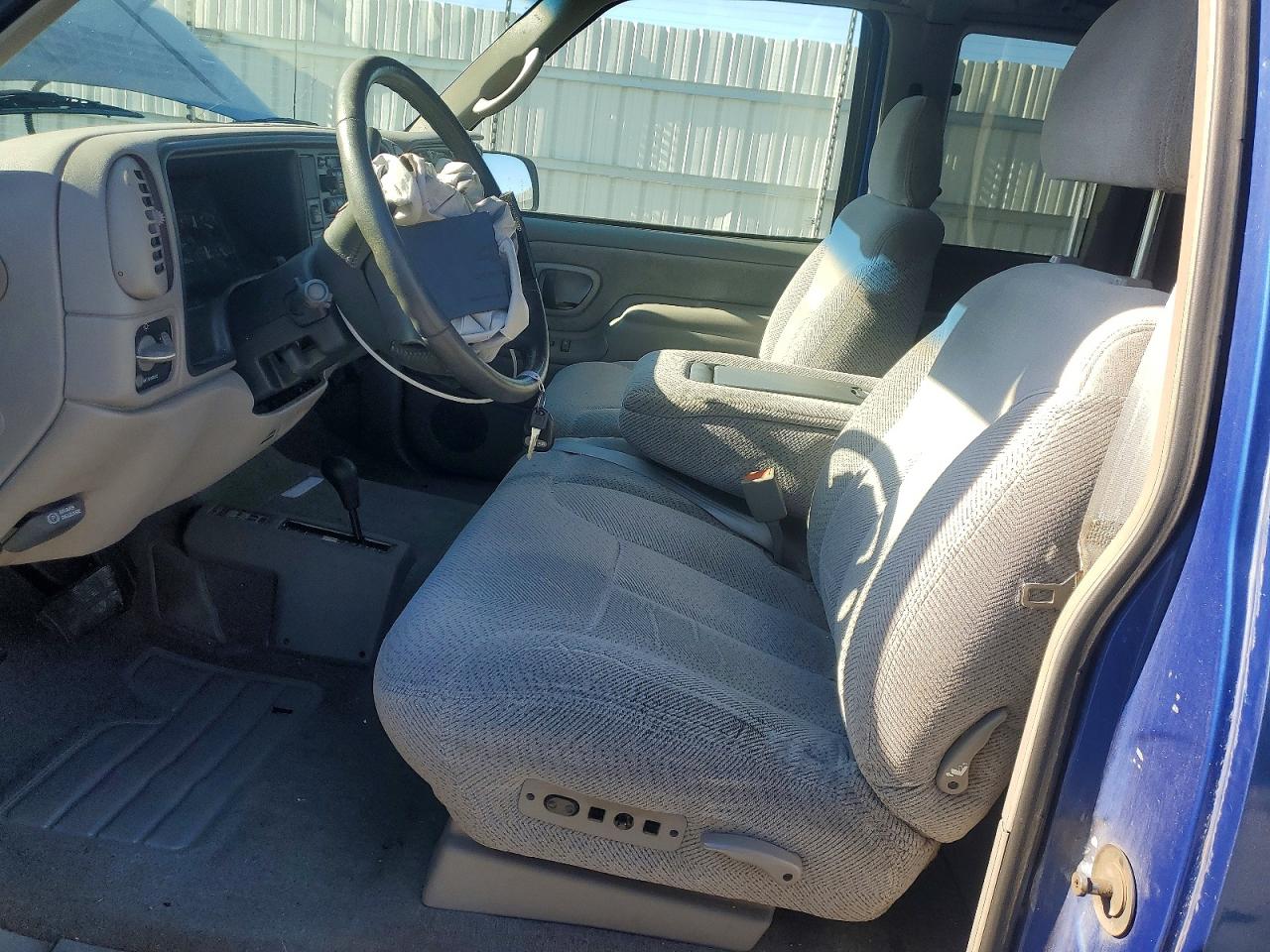 1997 Chev K1 Series Blue vin: 2GCEK19R1V1256473