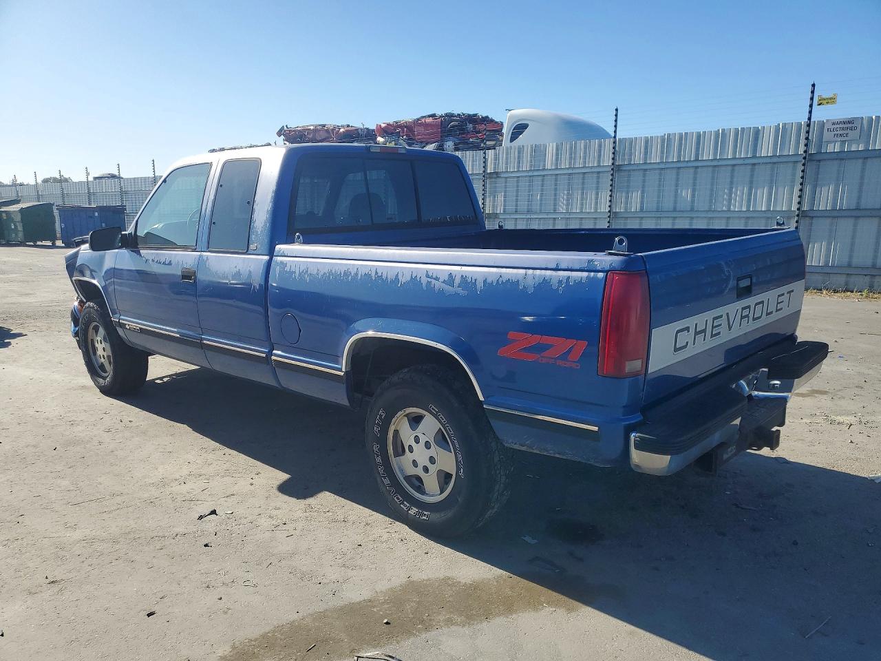 1997 Chev K1 Series Blue vin: 2GCEK19R1V1256473
