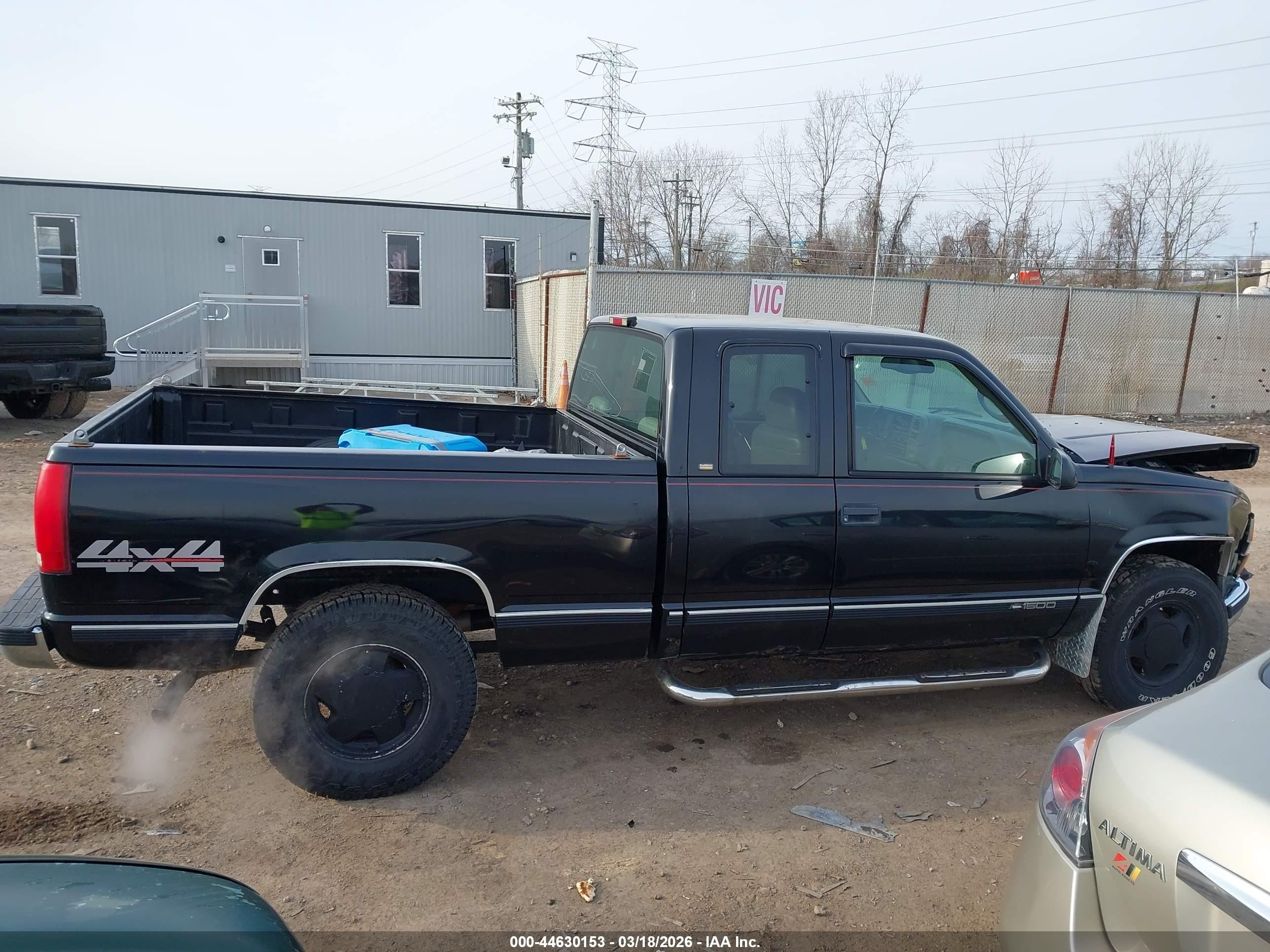 1997 Chevrolet K1500 Fleetside Black vin: 2GCEK19R1V1262516