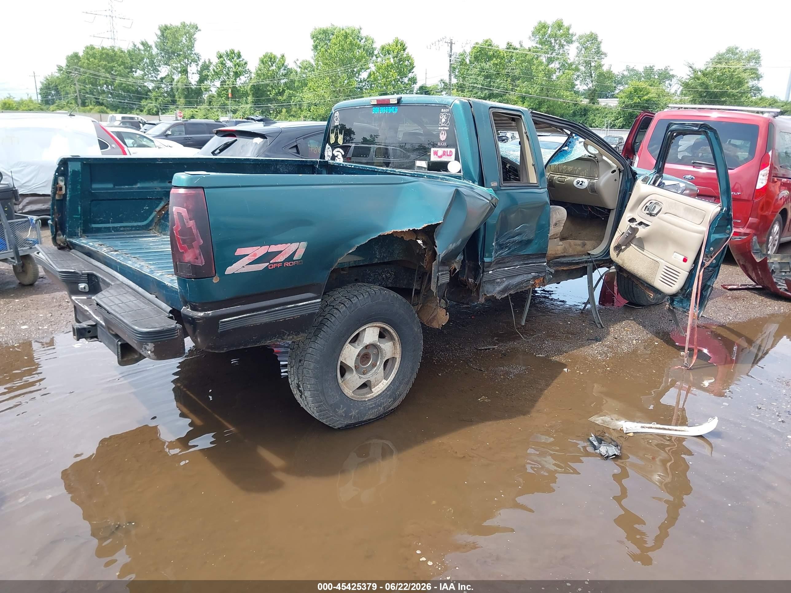 1998 Chevrolet C/k 1500 Fleetside Green vin: 2GCEK19R1W1170873