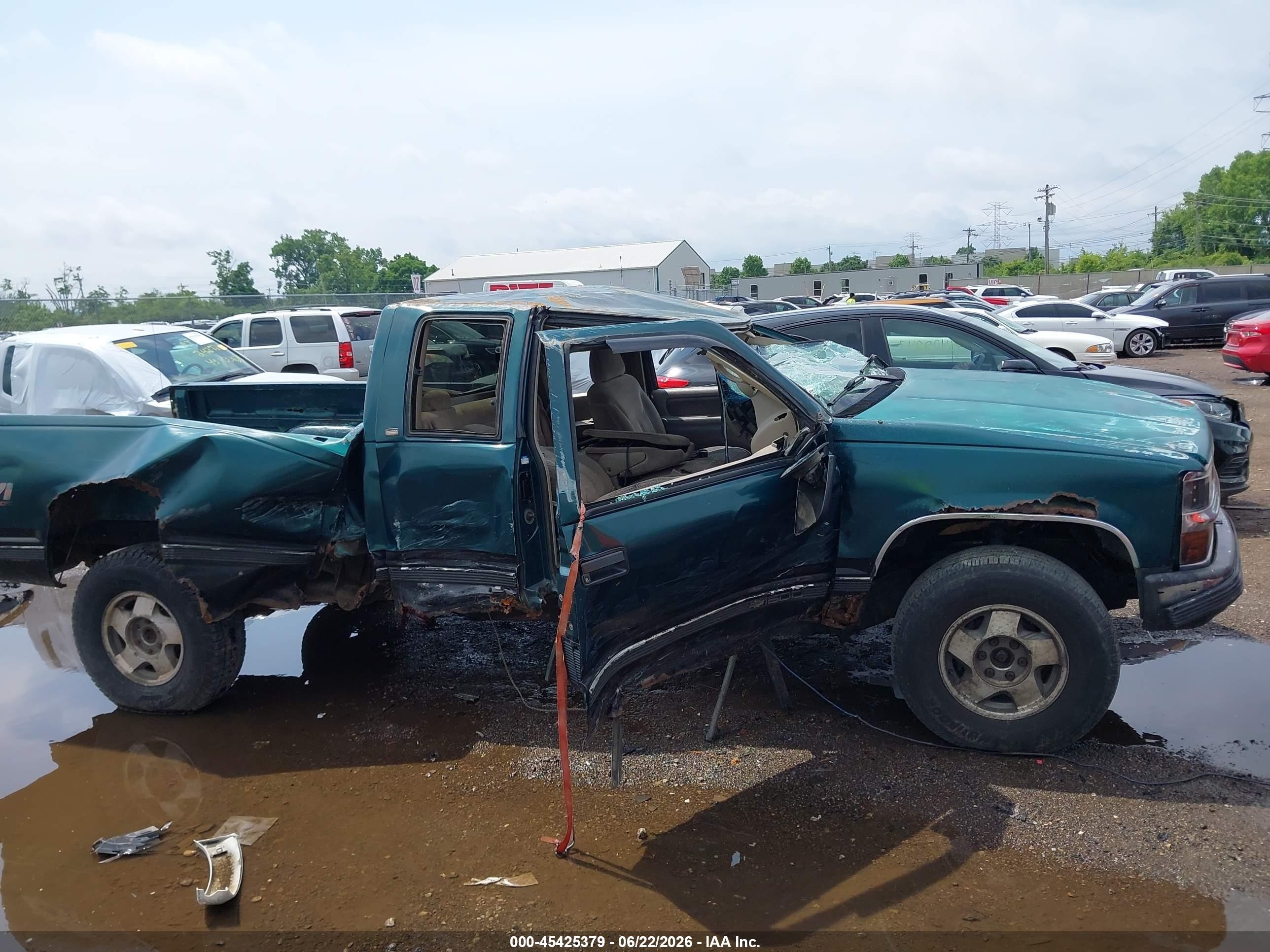 1998 Chevrolet C/k 1500 Fleetside Green vin: 2GCEK19R1W1170873