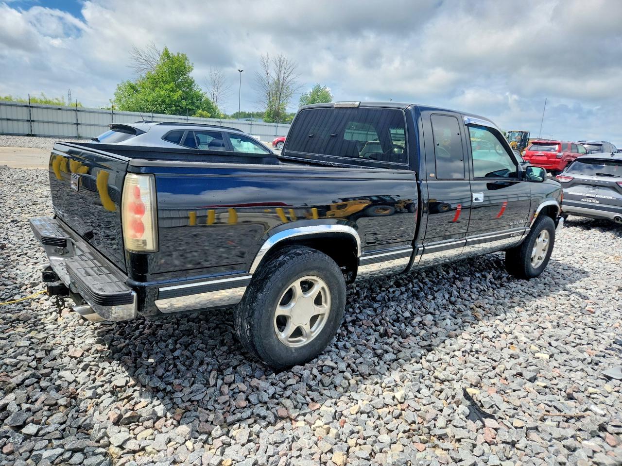 1997 Chevrolet Gmt-400 K1500 Black vin: 2GCEK19R2V1263125
