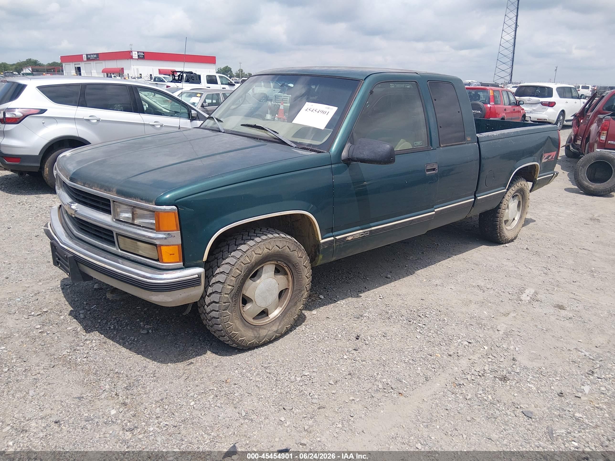 1998 Chevrolet C/k 1500 Fleetside Green vin: 2GCEK19R2W1145321