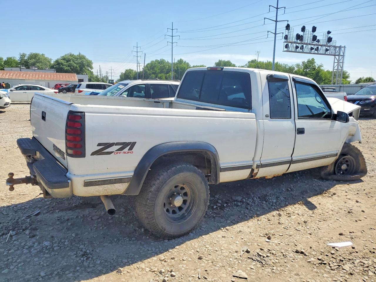 1998 Chevrolet Gmt-400 K1500 White vin: 2GCEK19R2W1174401